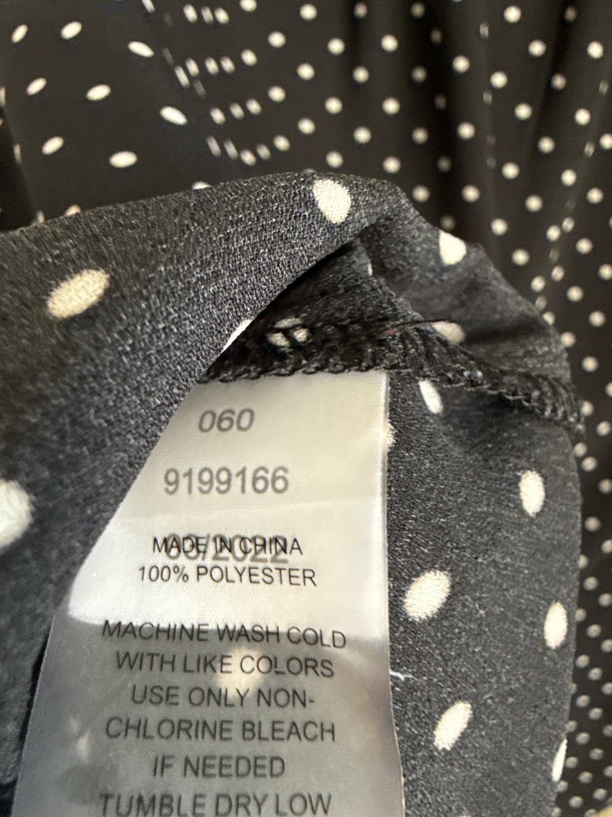 Vince Camuto Size XS B&W Top