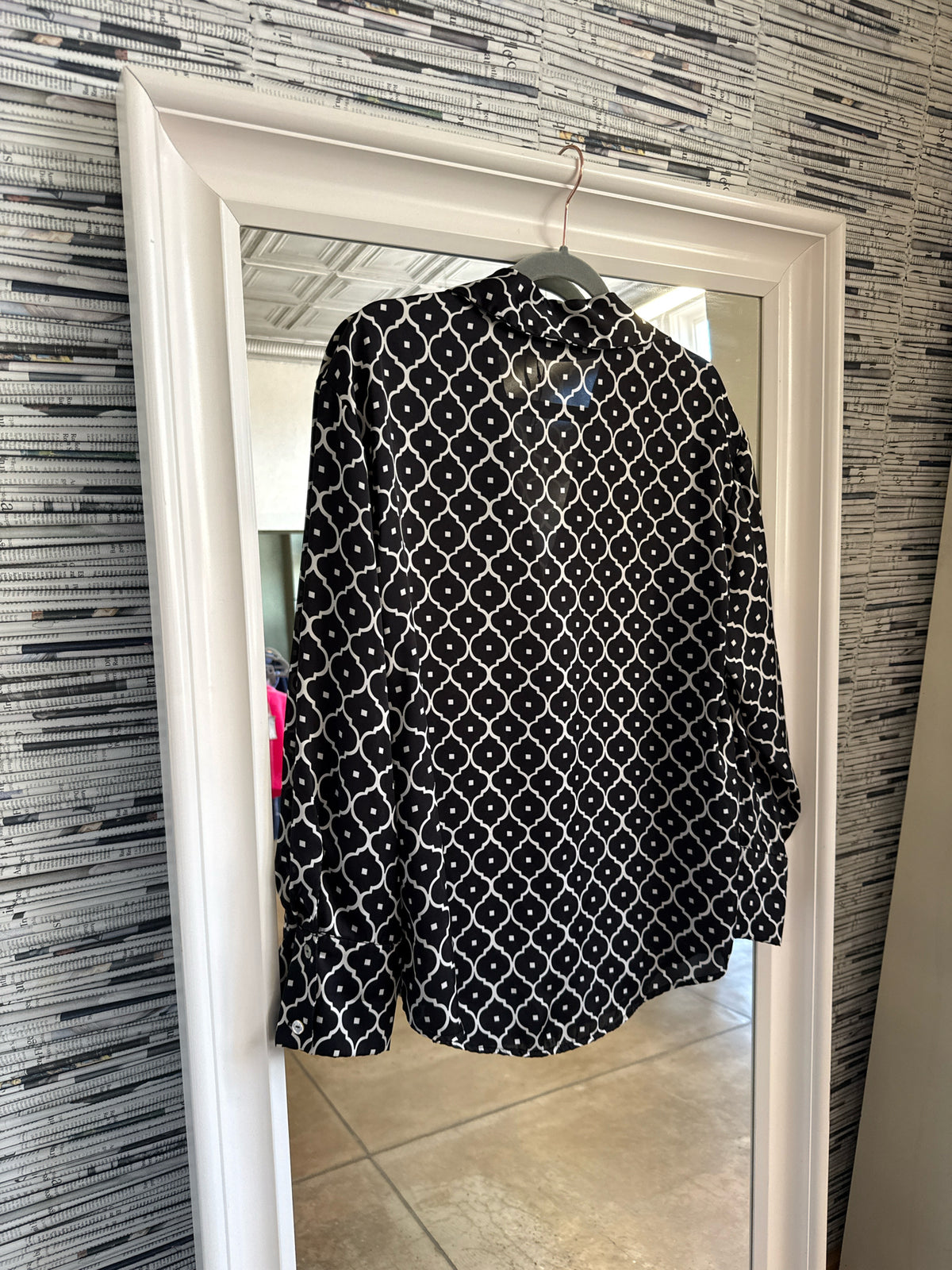 ZARA Size M B&W Top