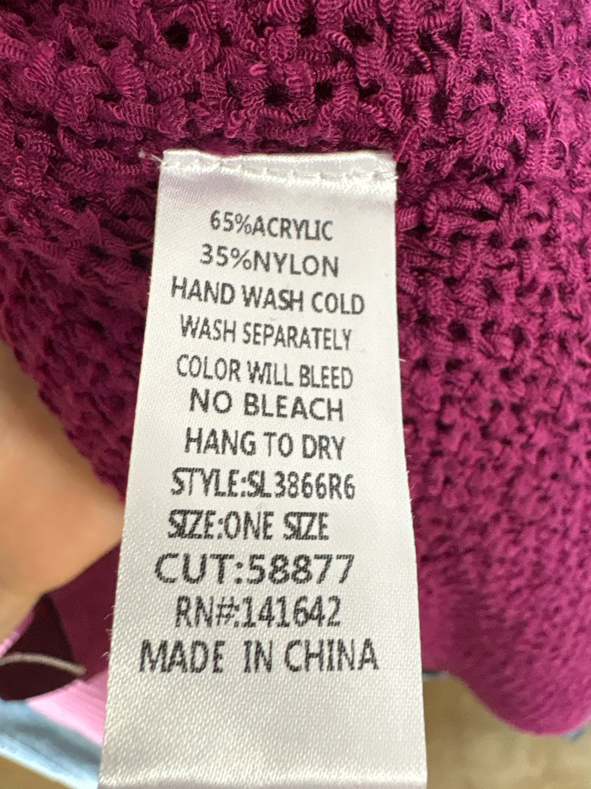 She + Sky Size One Size Magenta Sweater
