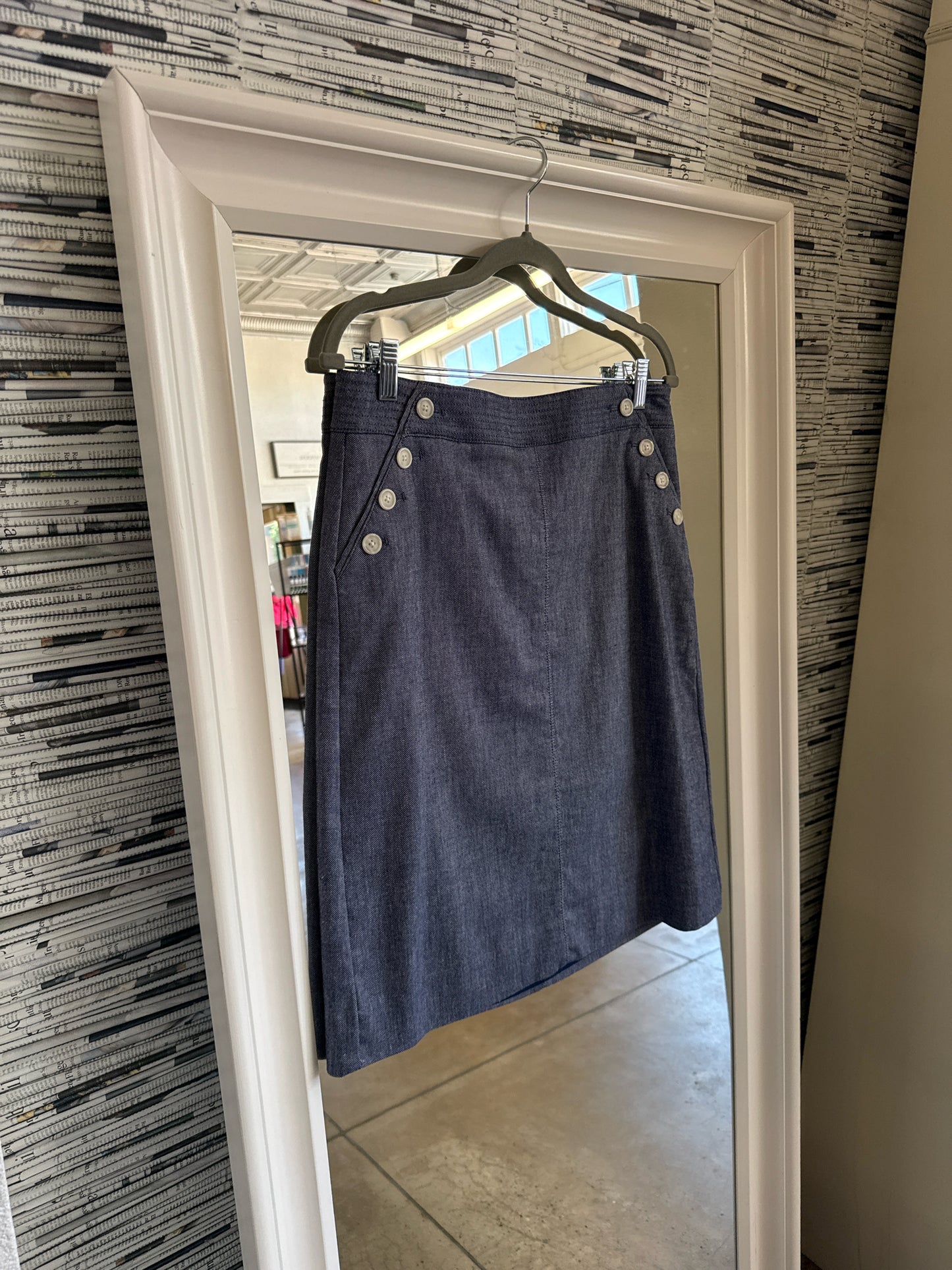 TALBOTS Size 8P Denim Skirt