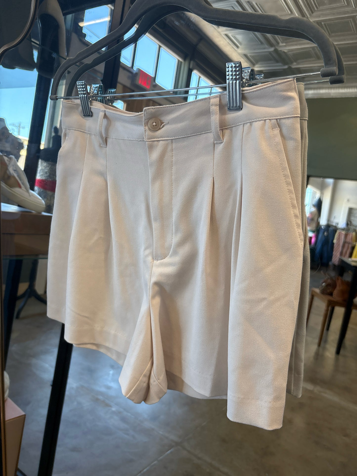 z supply Size 6 Cream Shorts