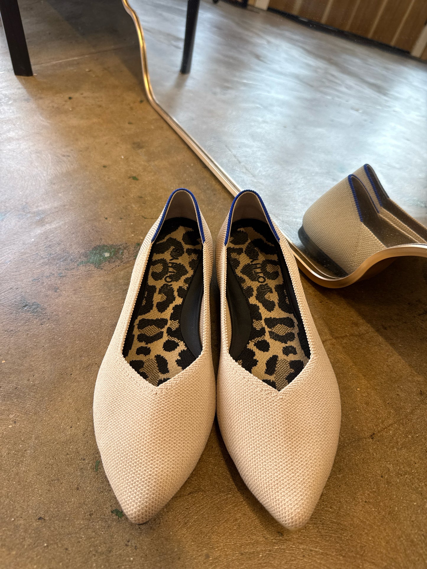 ROTHY'S Shoe Size 8 Tan Flats