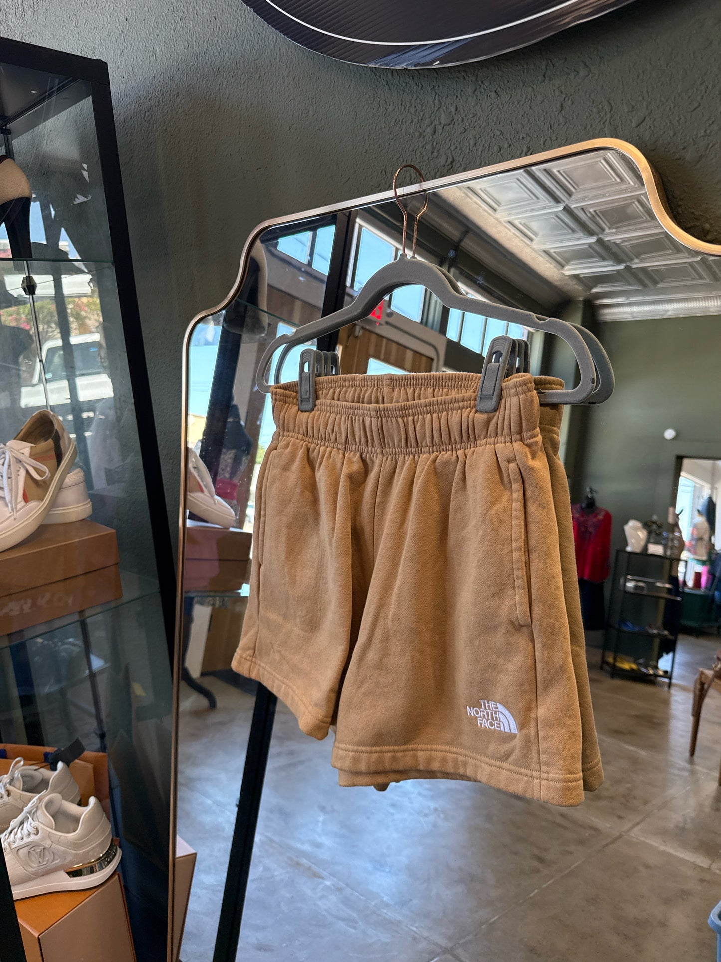 The North Face Size S Tan Shorts