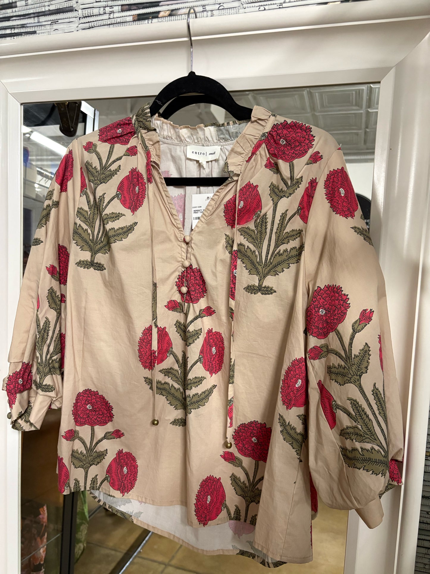 entro Size S Tan/Multi Poppy Top