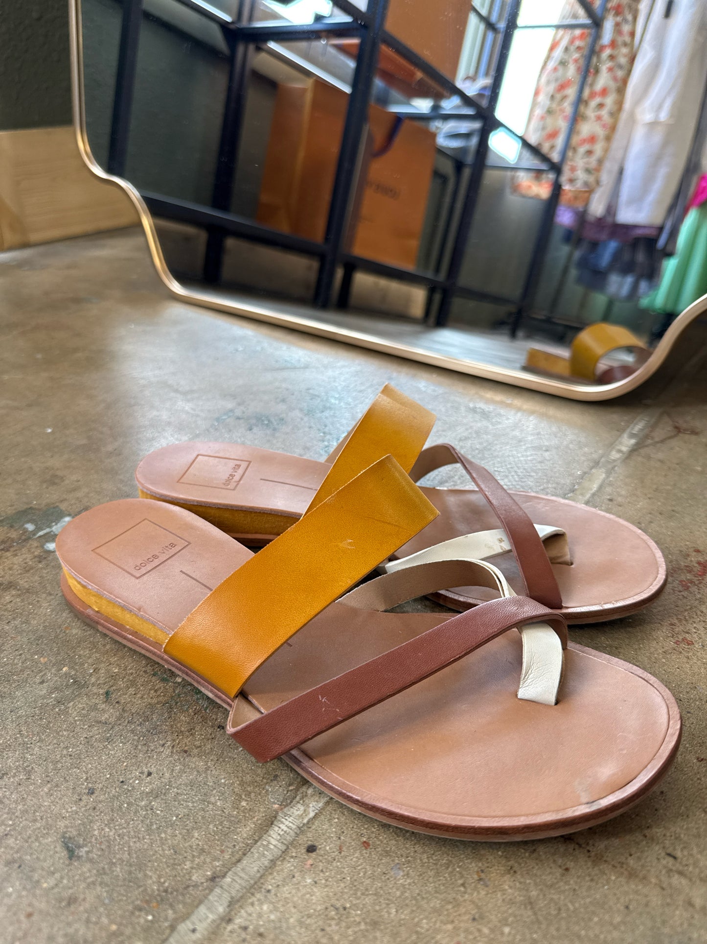 Dolce Vita Shoe Size 8.5 Brown Sandals
