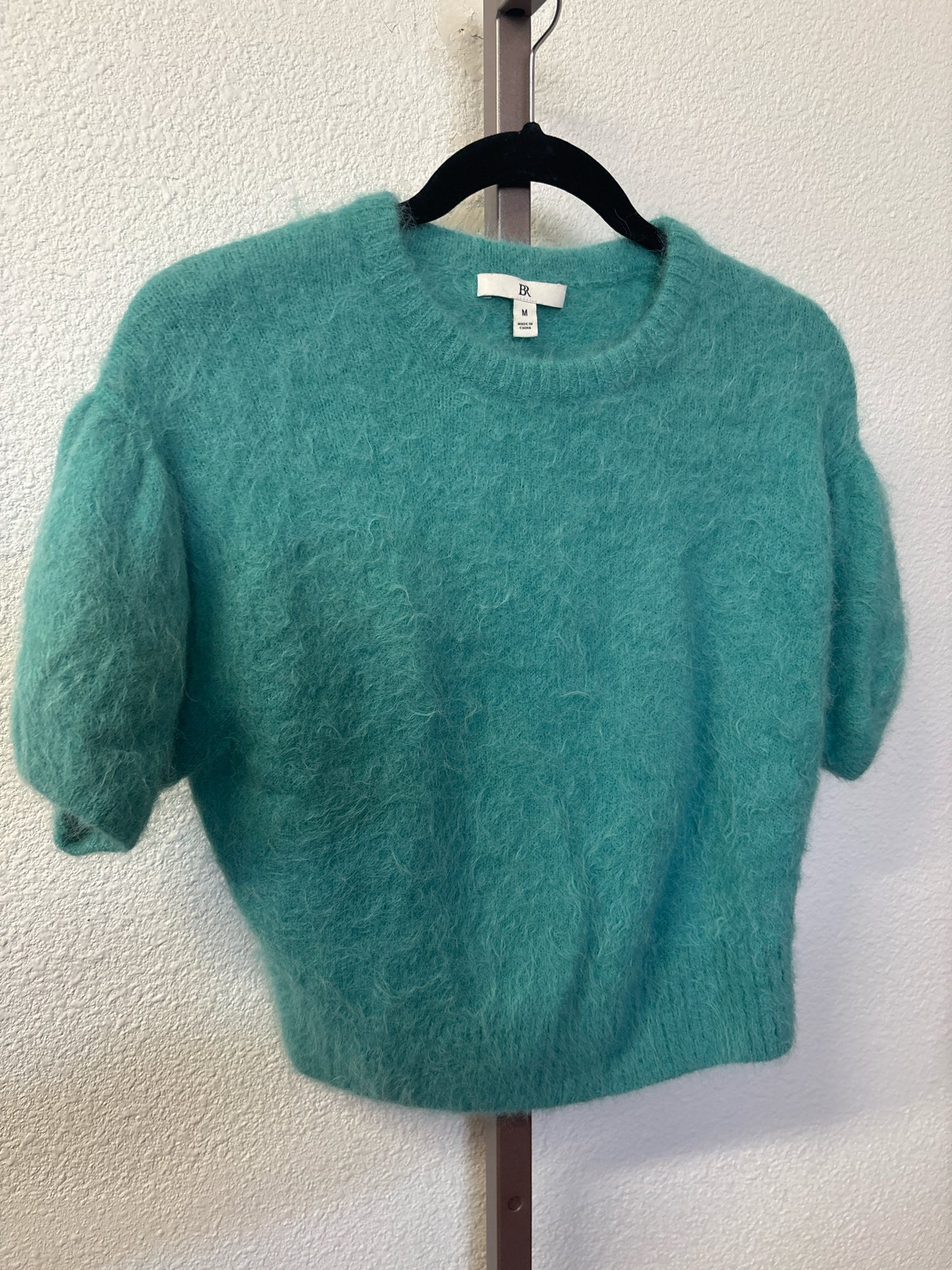 BR Size M Sweater