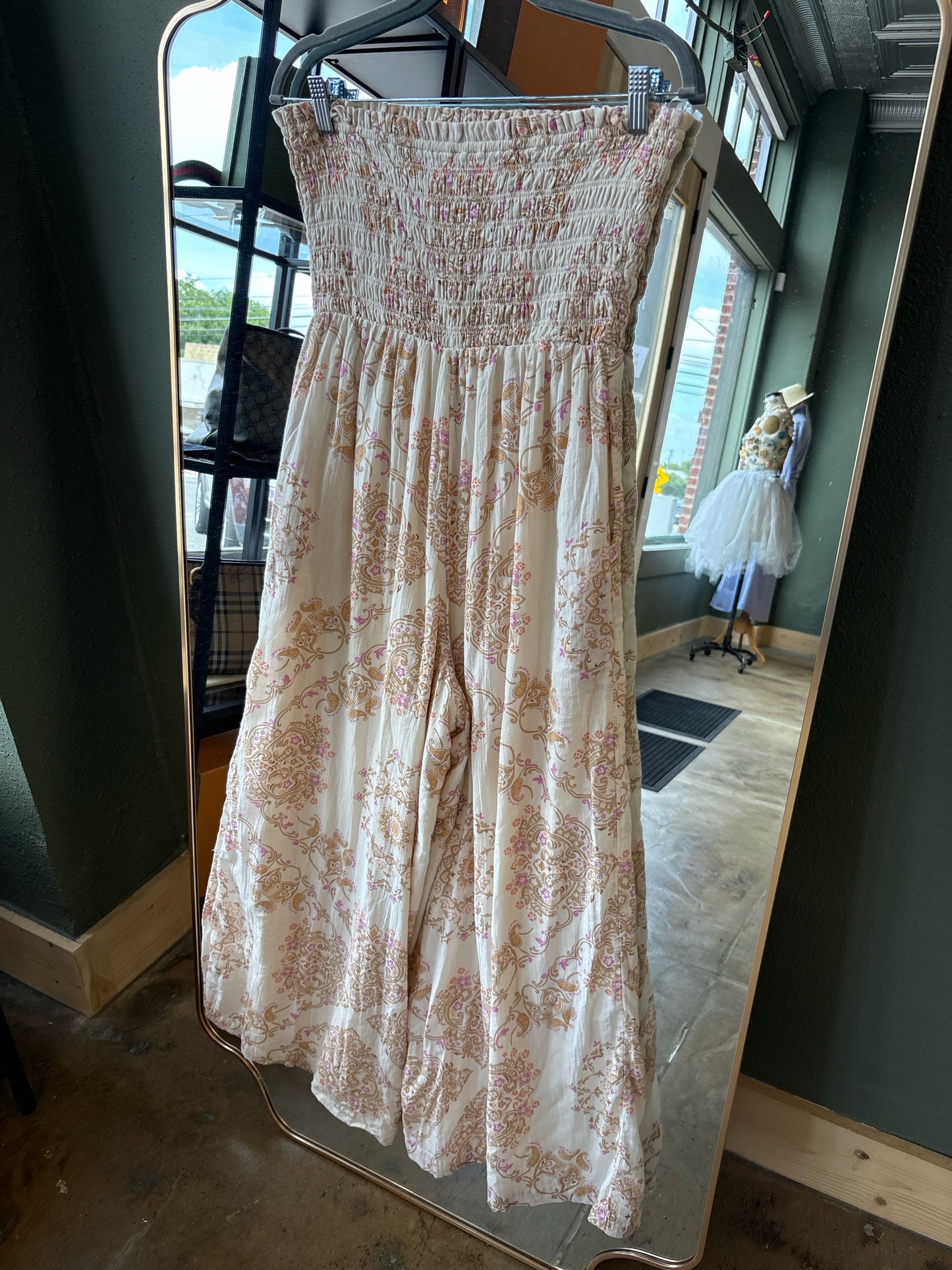 American Eagle Size M cream + multi Romper