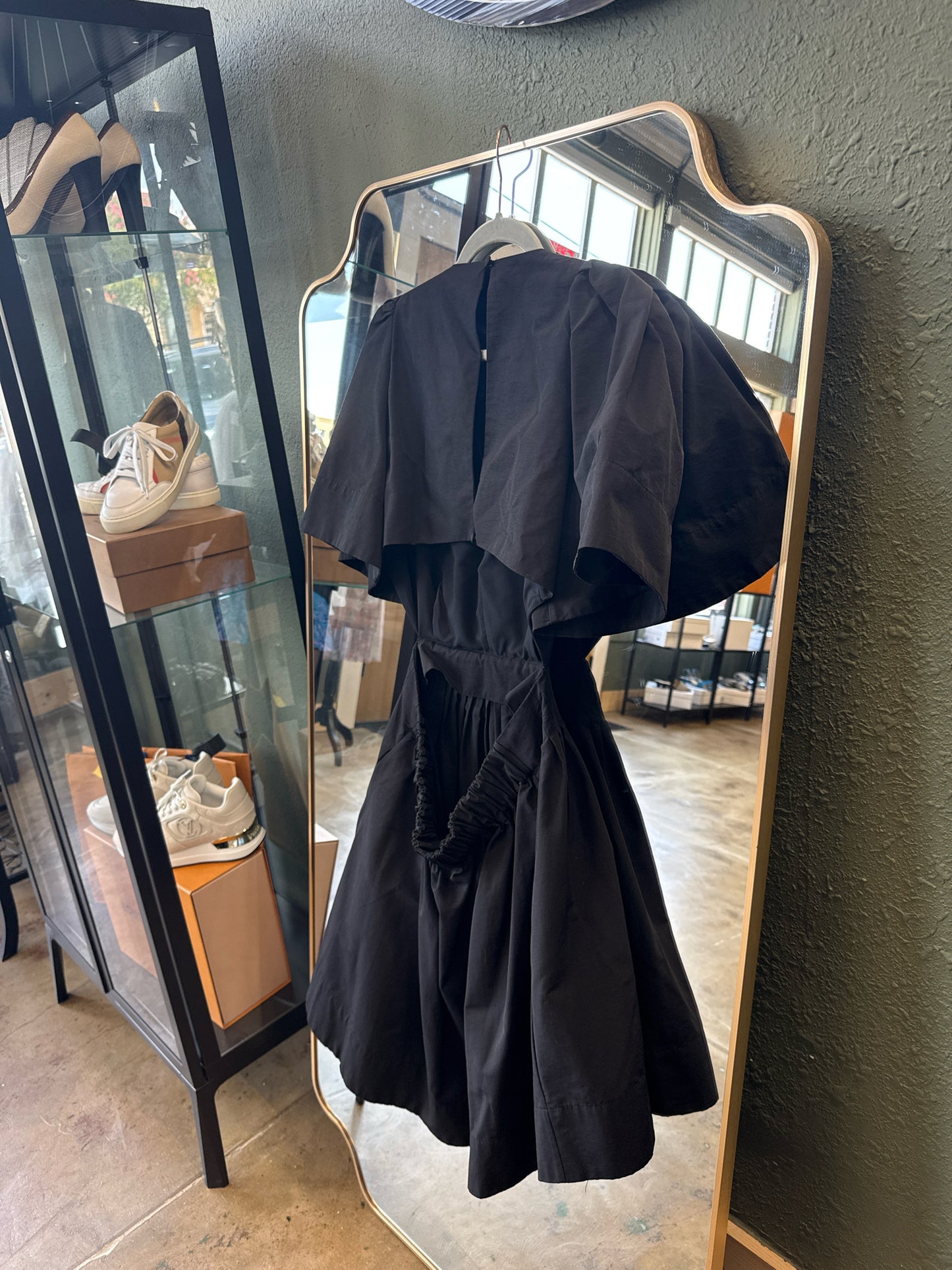 Banana Republic Size 10P Black Dress
