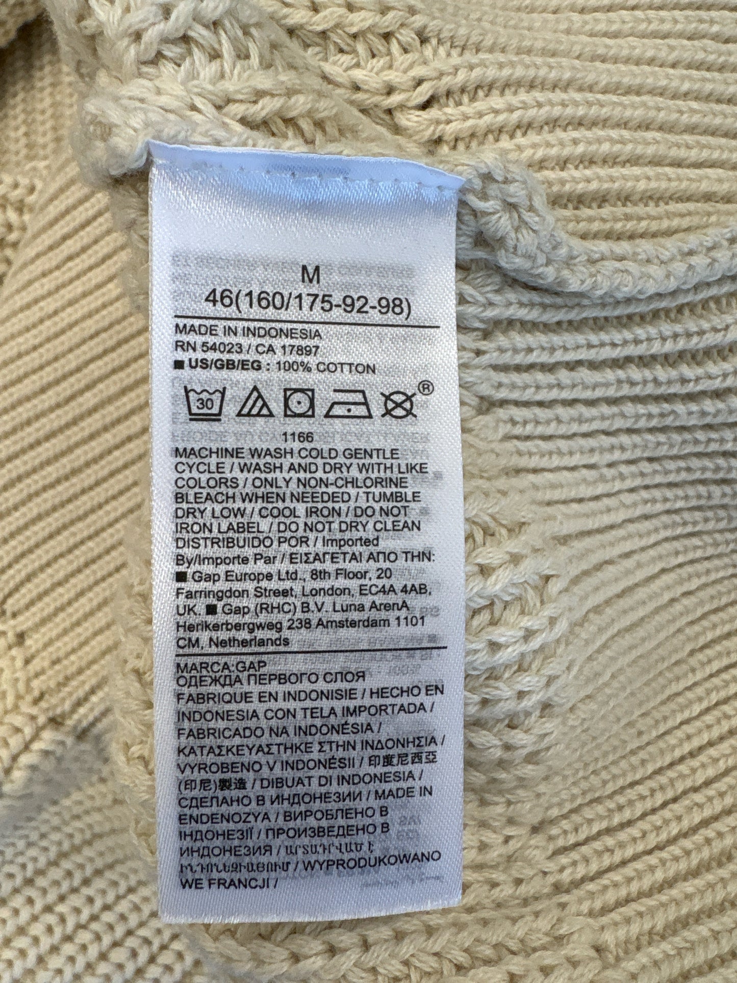 GAP Size M Cream Sweater