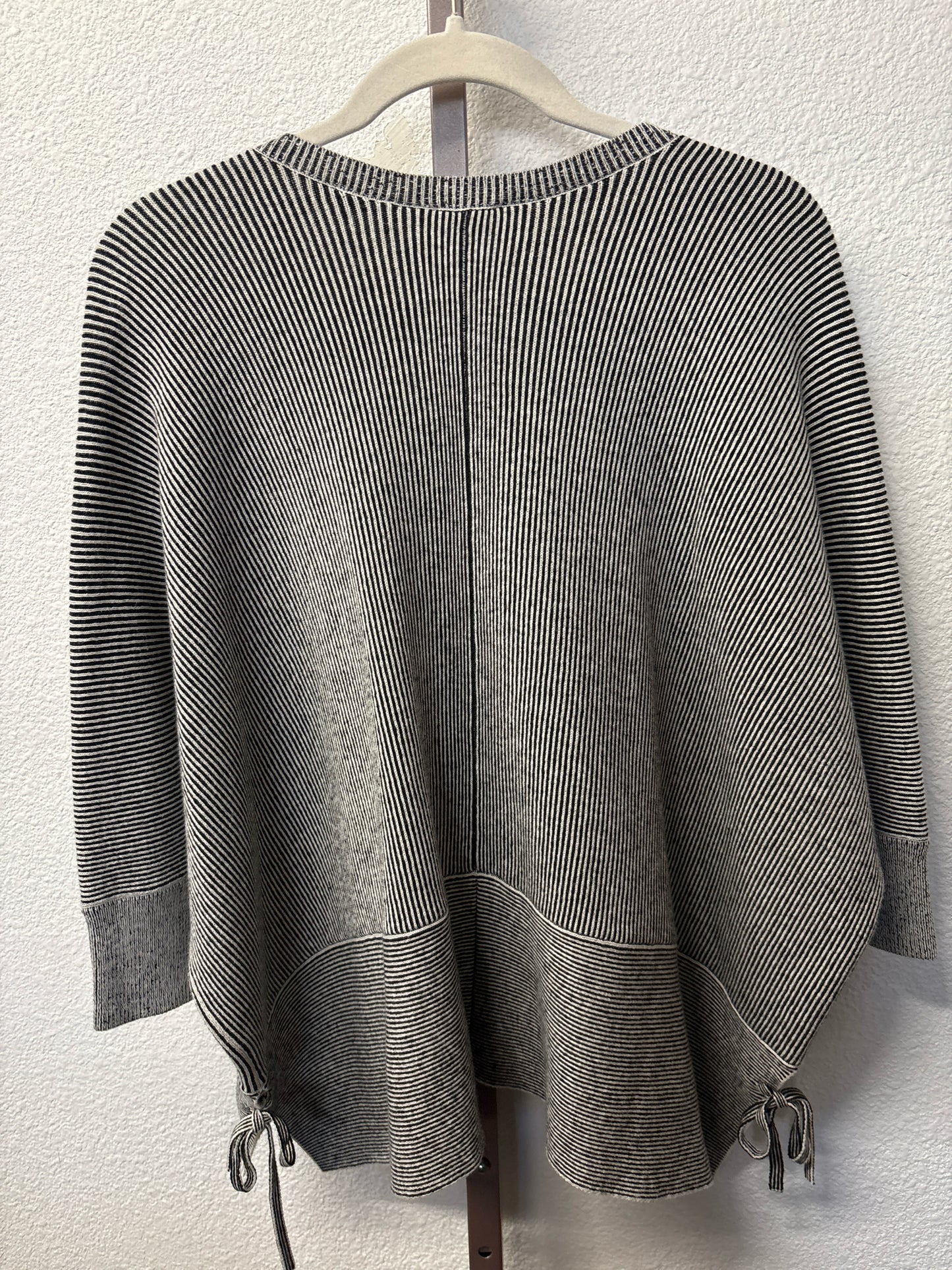 Cabi Size S B&W Stripe Top