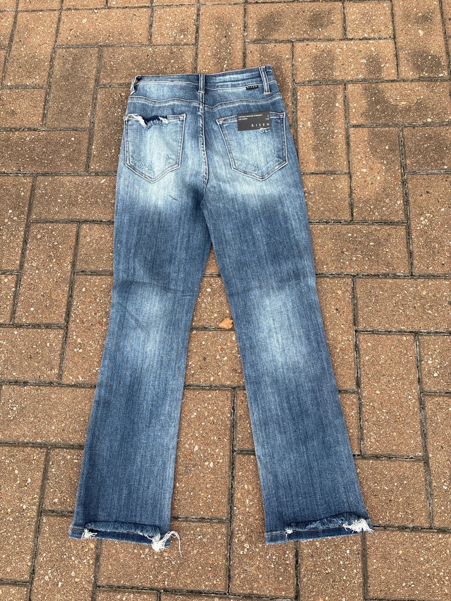 Risen Med. Wash distressed Jeans