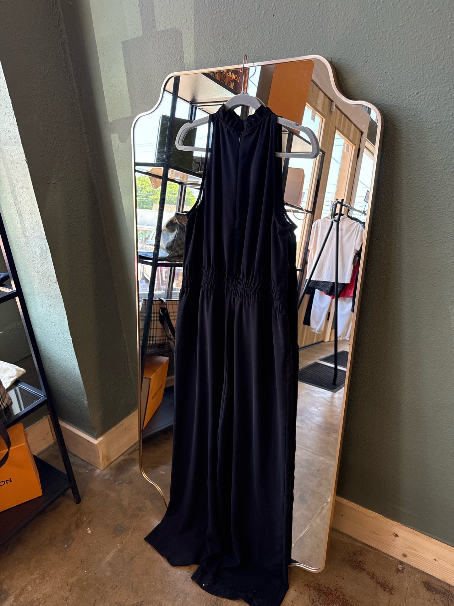 ee:some Size L Black Romper