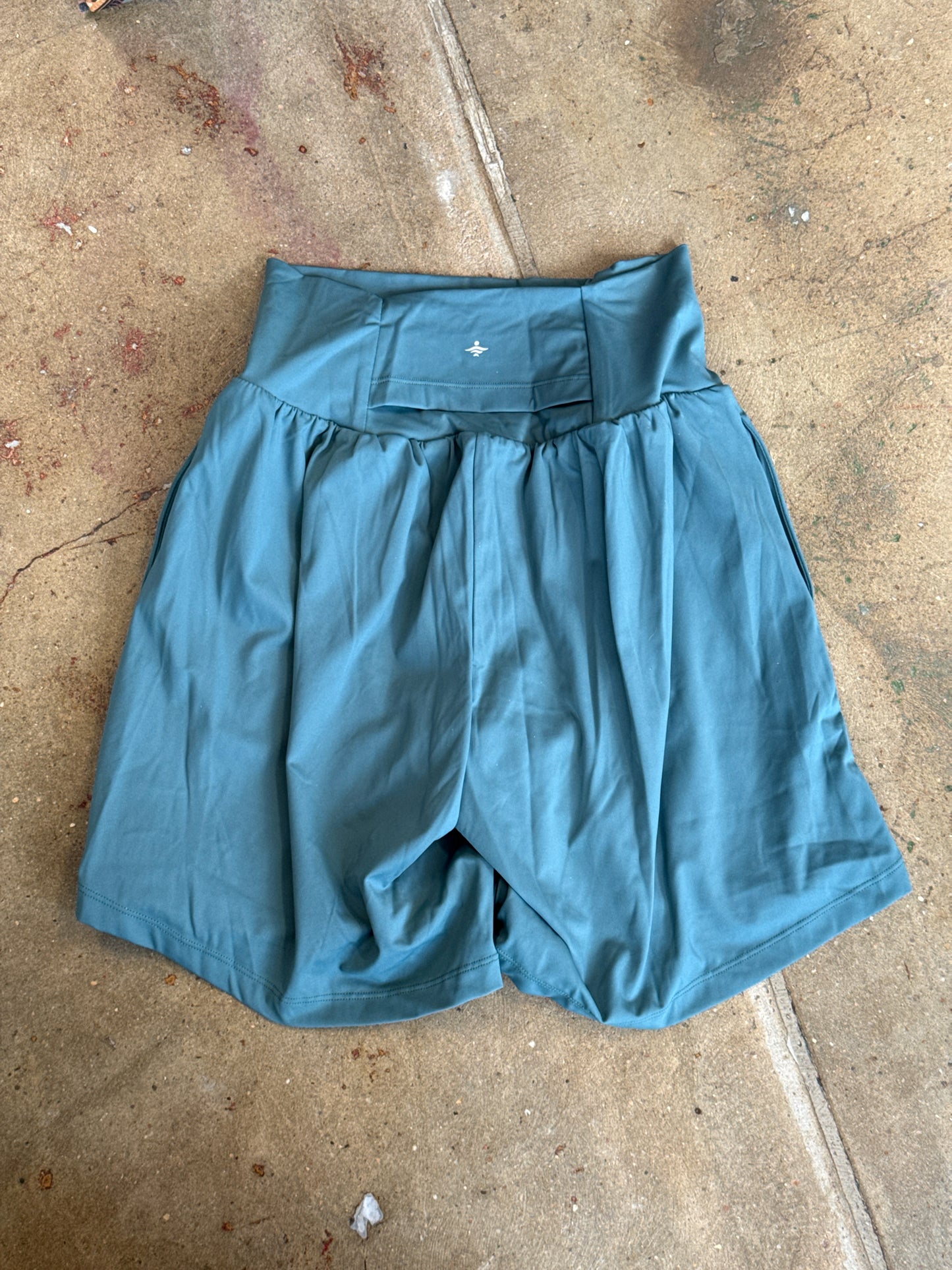 Halara Size M Teal Shorts