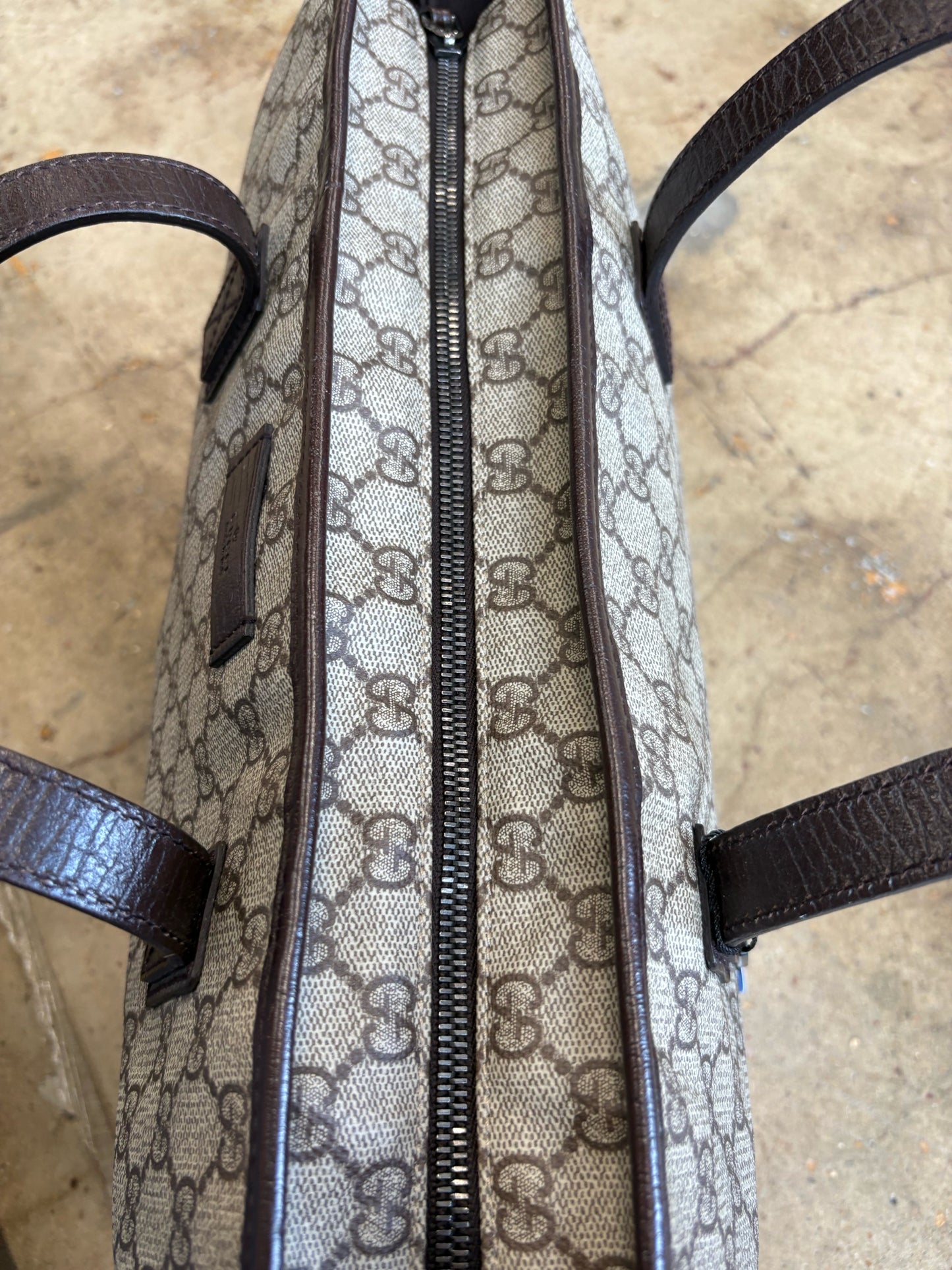 Gucci multi Signature Monogram Luxury