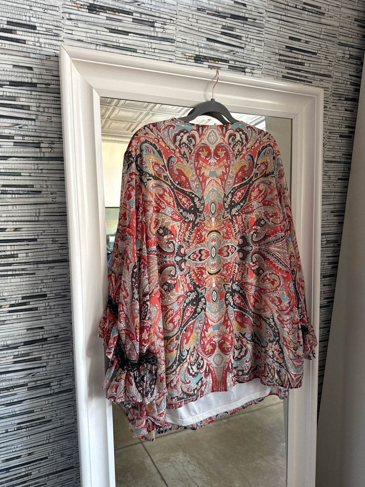 reba Size 1X Red/Multi Top