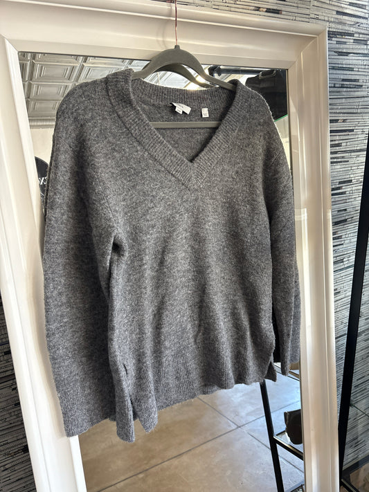 Vince Size XS Gray V-neck Sweater