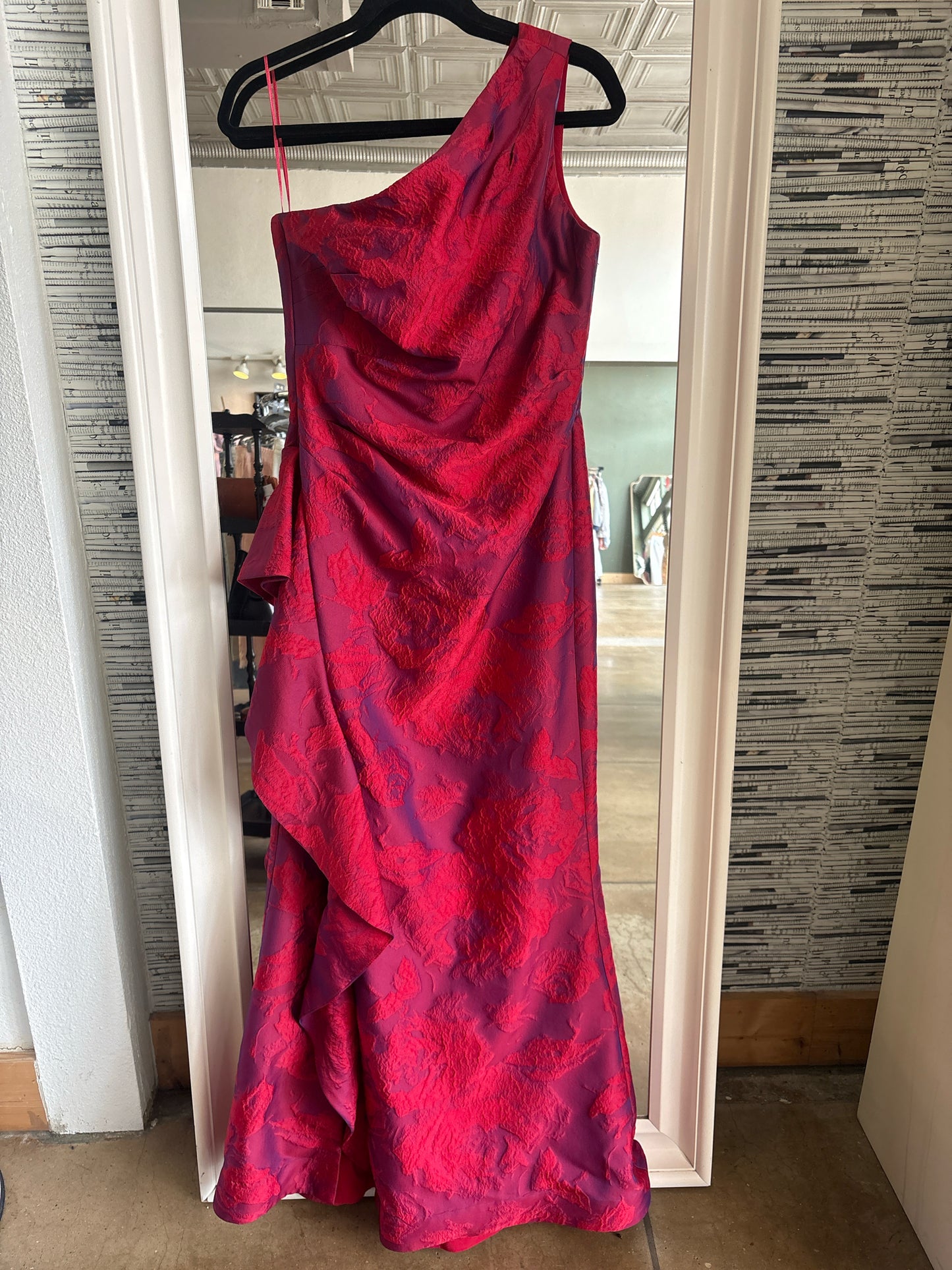teri jon Size 8 Red/ Purple One shoulder Formal