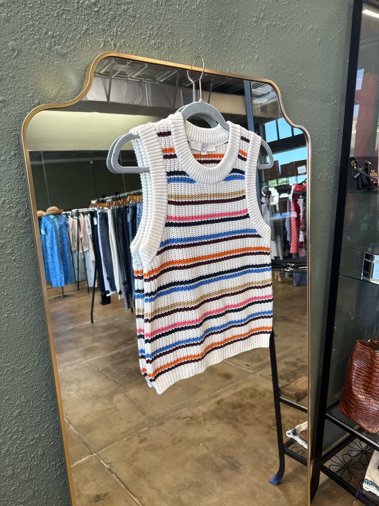 LOFT Size XS Cream/multi Top