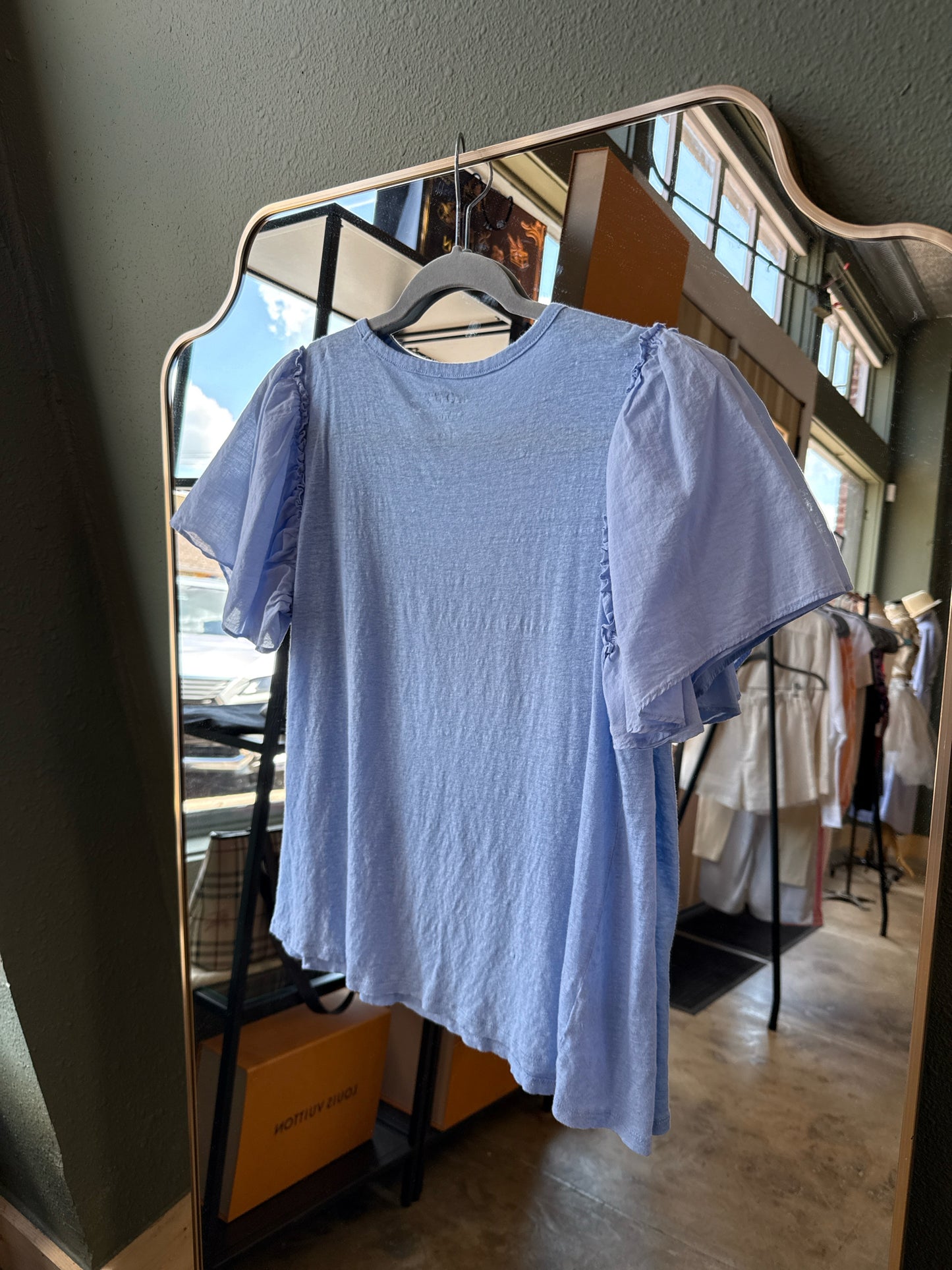 LOFT Size M Blue Top