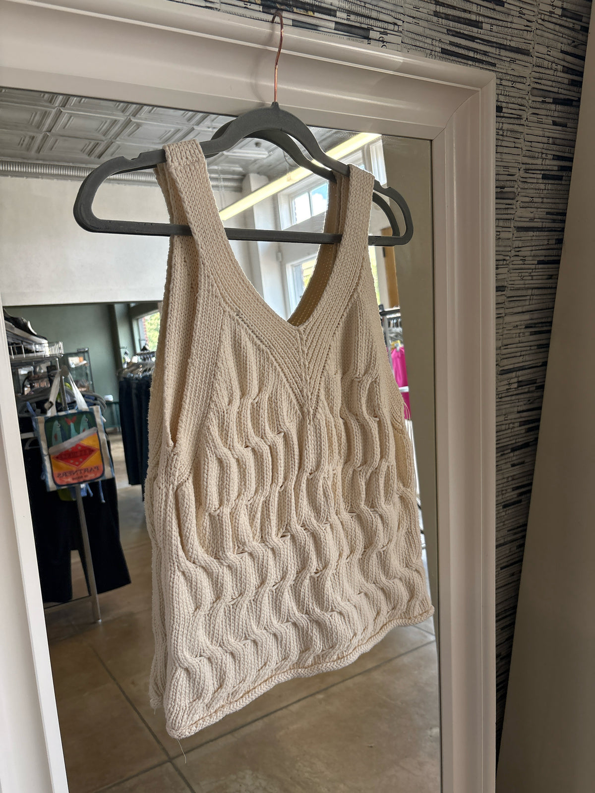 ZARA Size M off white Vest
