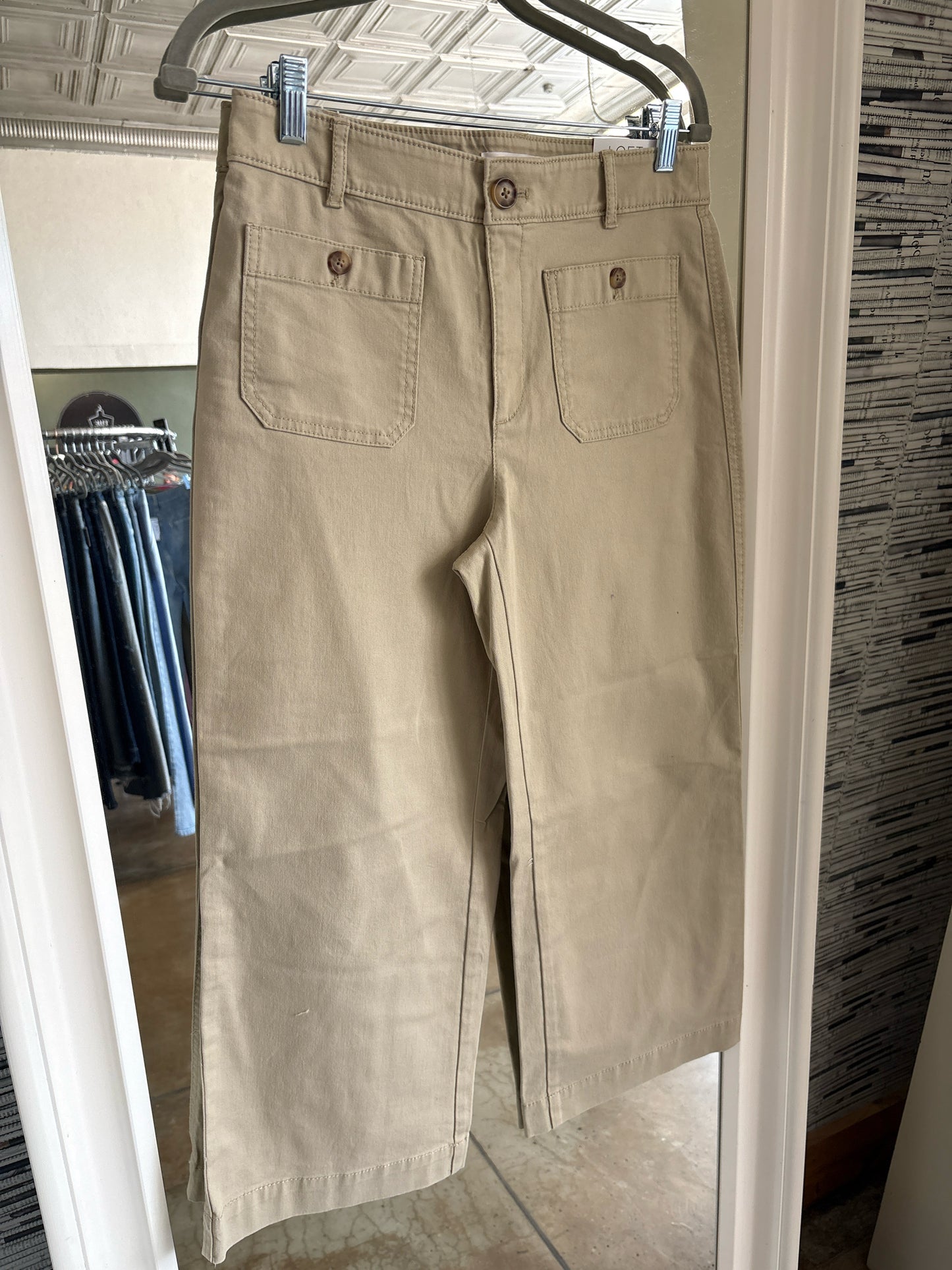 LOFT Size 6 Tan Pants