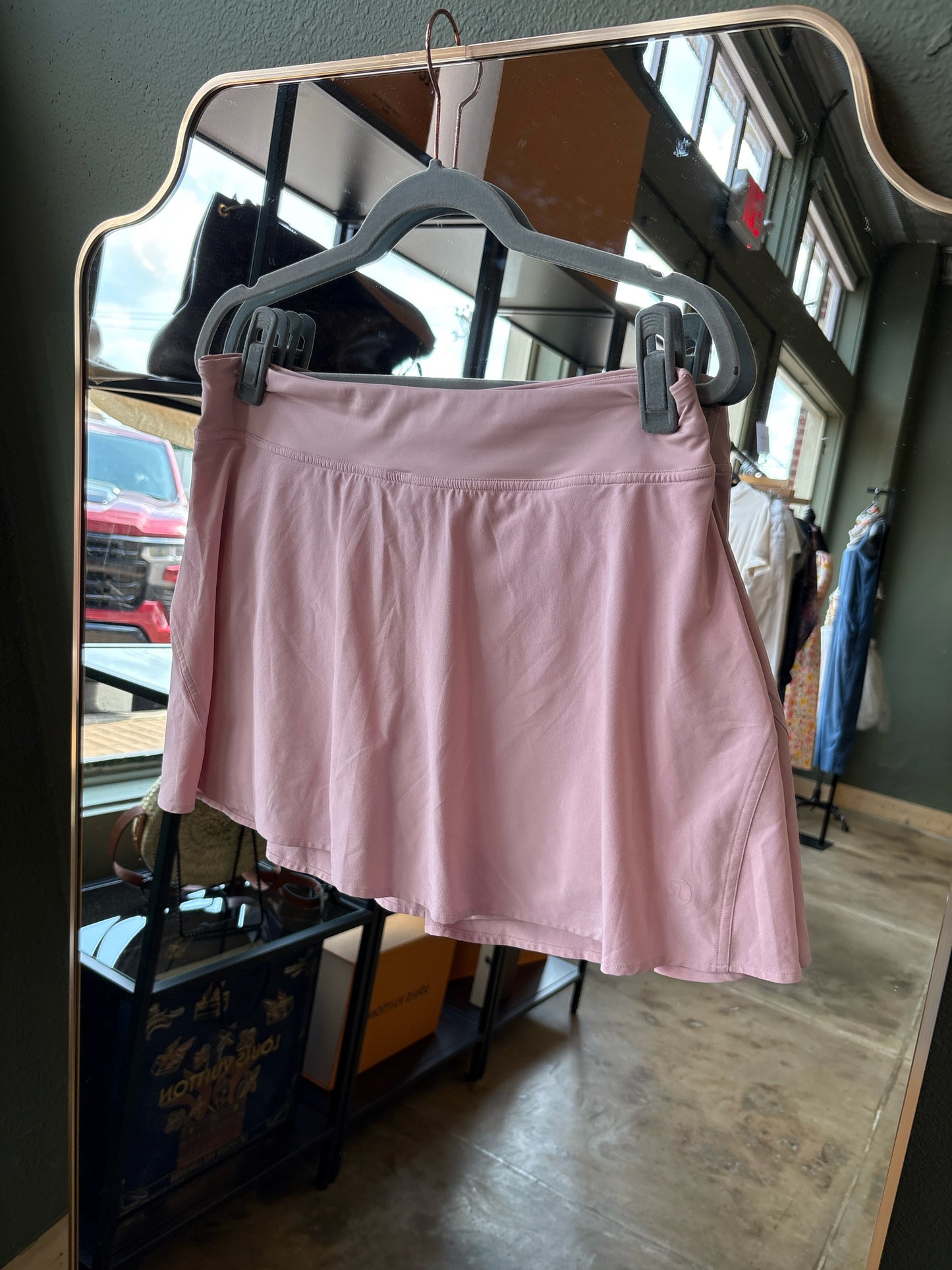 Lululemon Size 10 Pink Skort