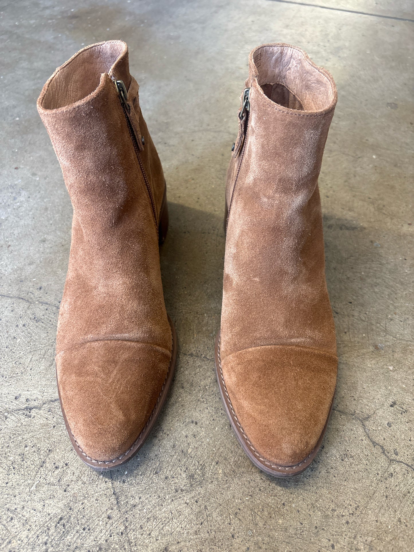 Soludos Shoe Size 9 Tan suede Boots
