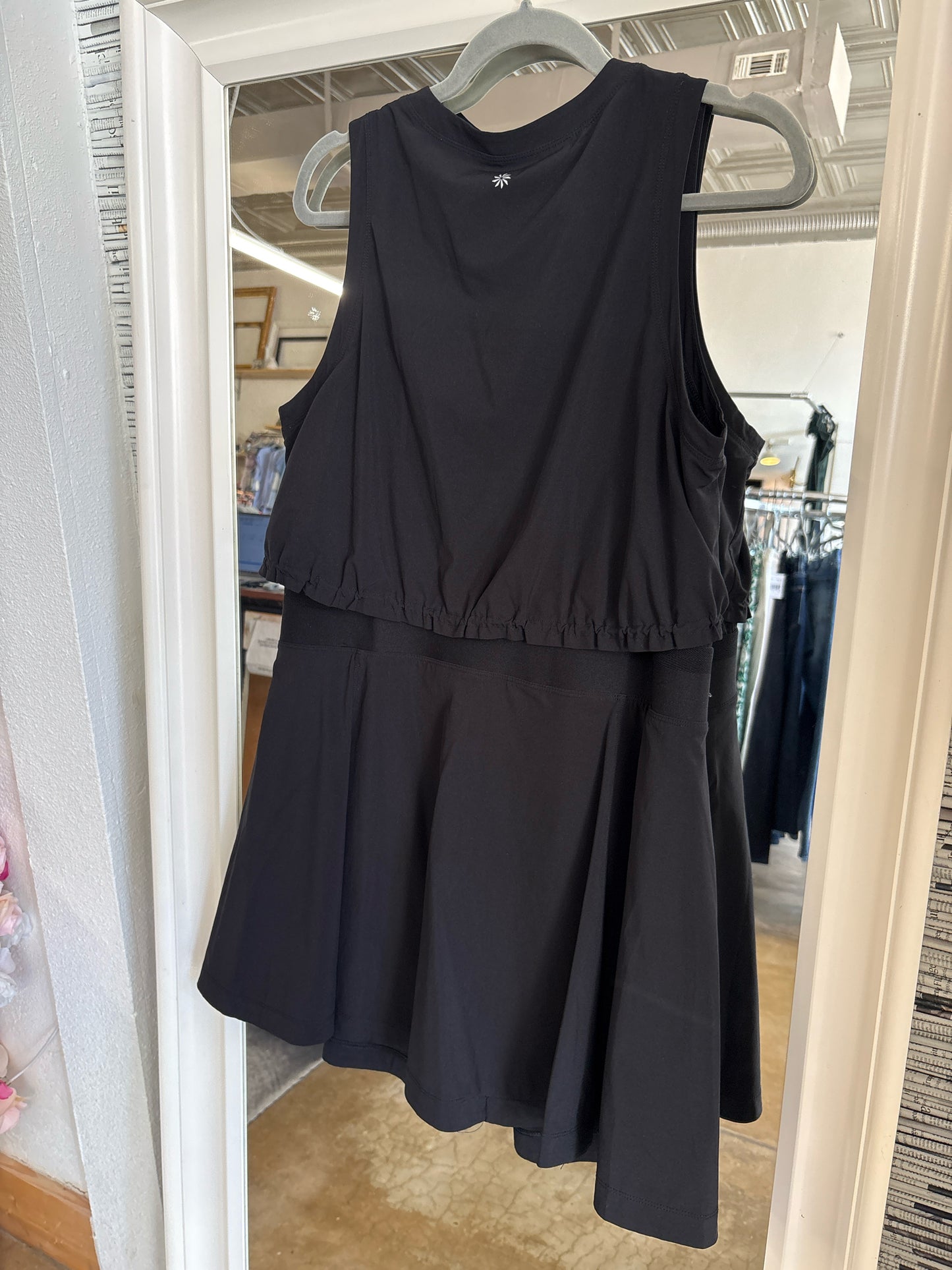 ATHLETA Size 12 Black Sleeveless Romper