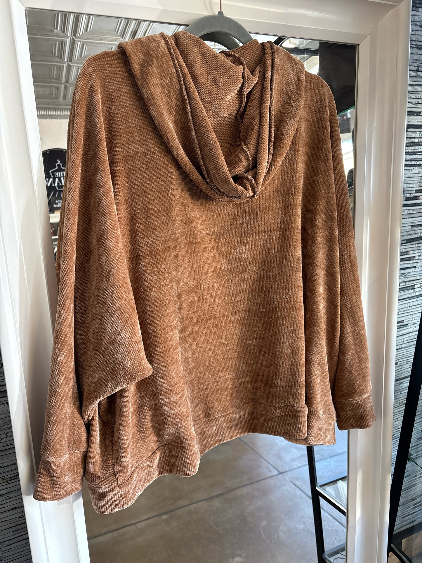 BB Dakota Size M Cardigan