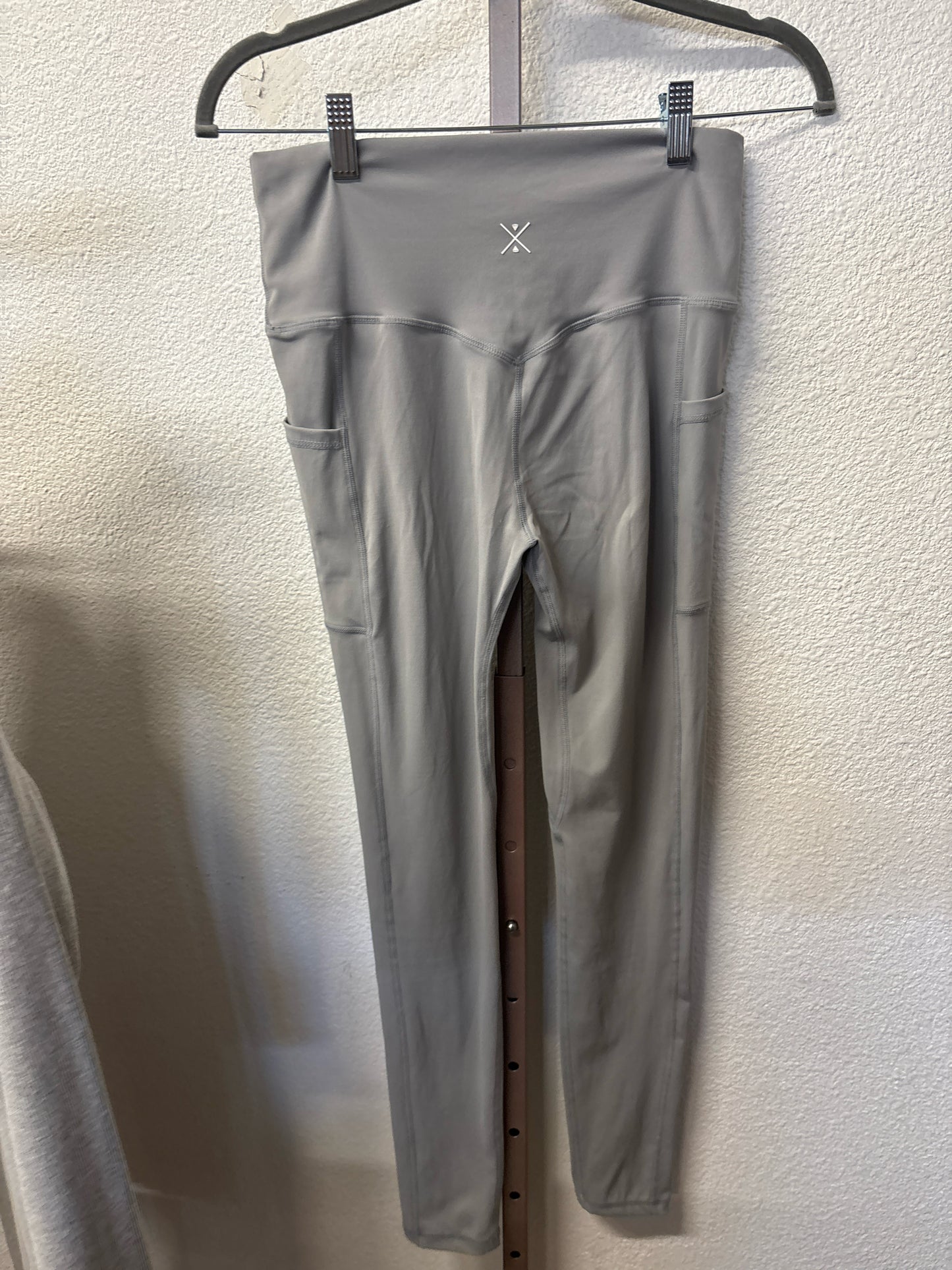 Free Spirit Size L Gray Legging