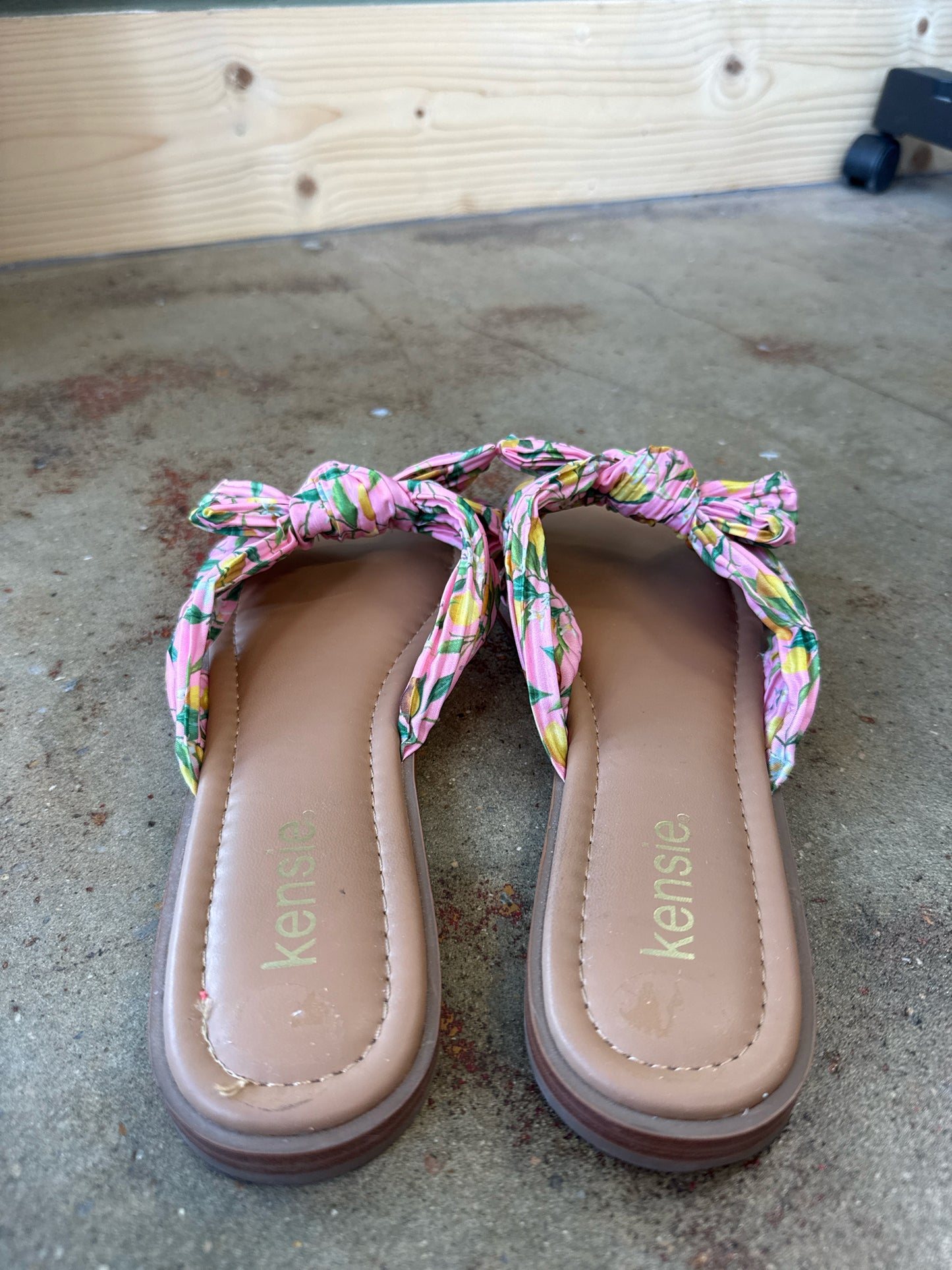 Kensie Shoe Size 8.5 Brown/Pink Sandals