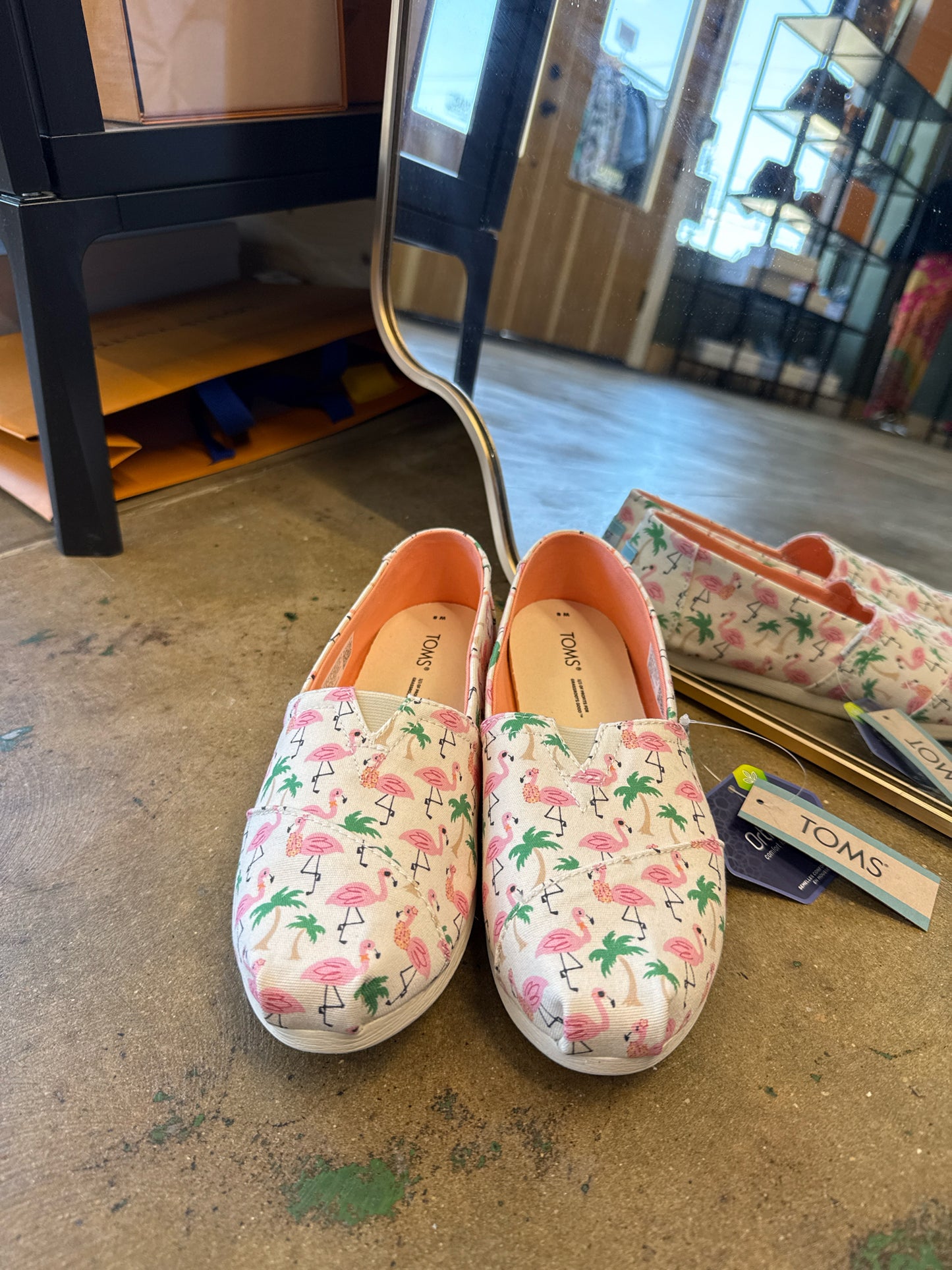 Toms Shoe Size 8 Pink/Green Flats