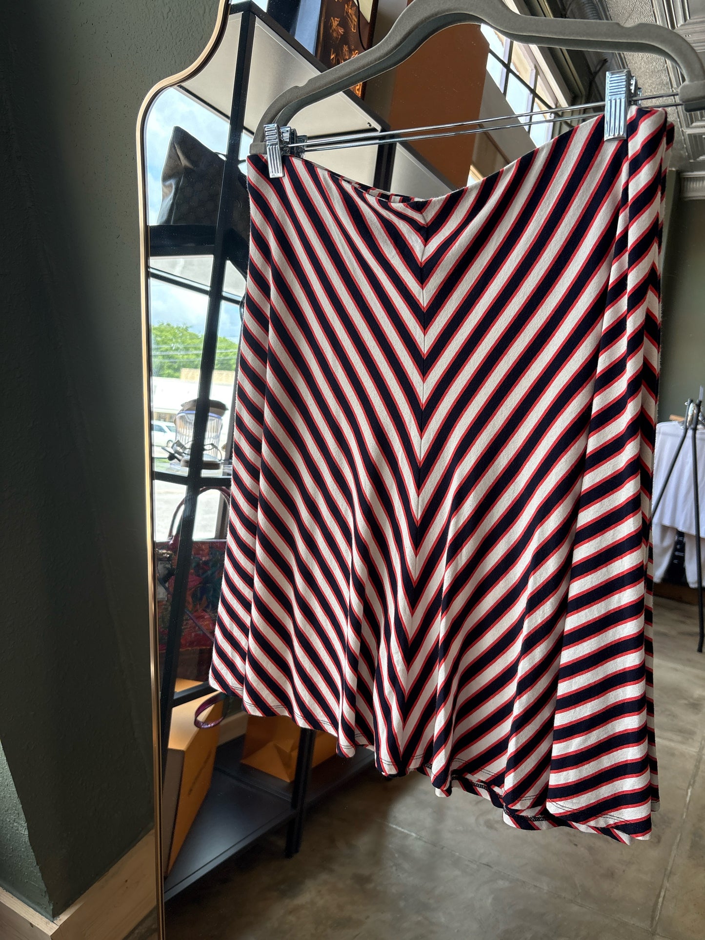ANN TAYLOR Size L Navy/Red/White Skirt
