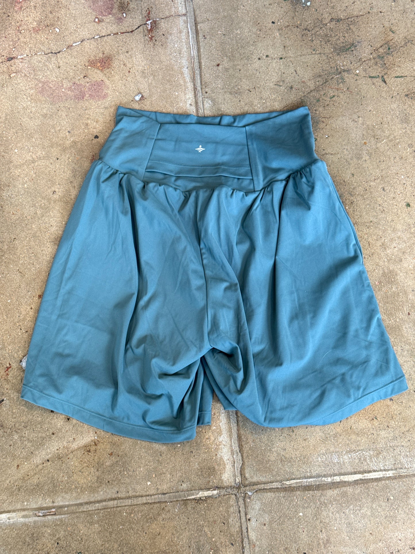 Halara Size M Teal Shorts