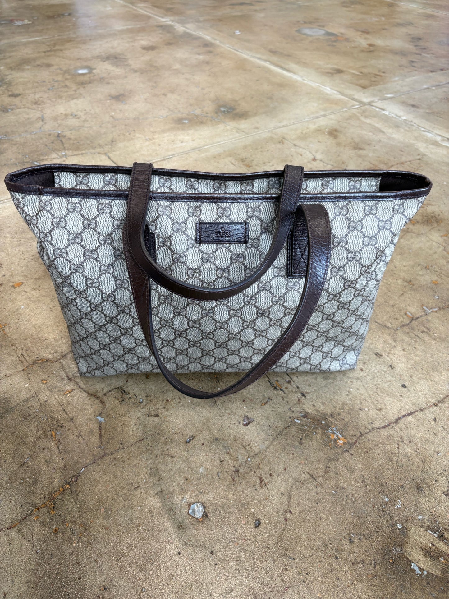 Gucci multi Signature Monogram Luxury