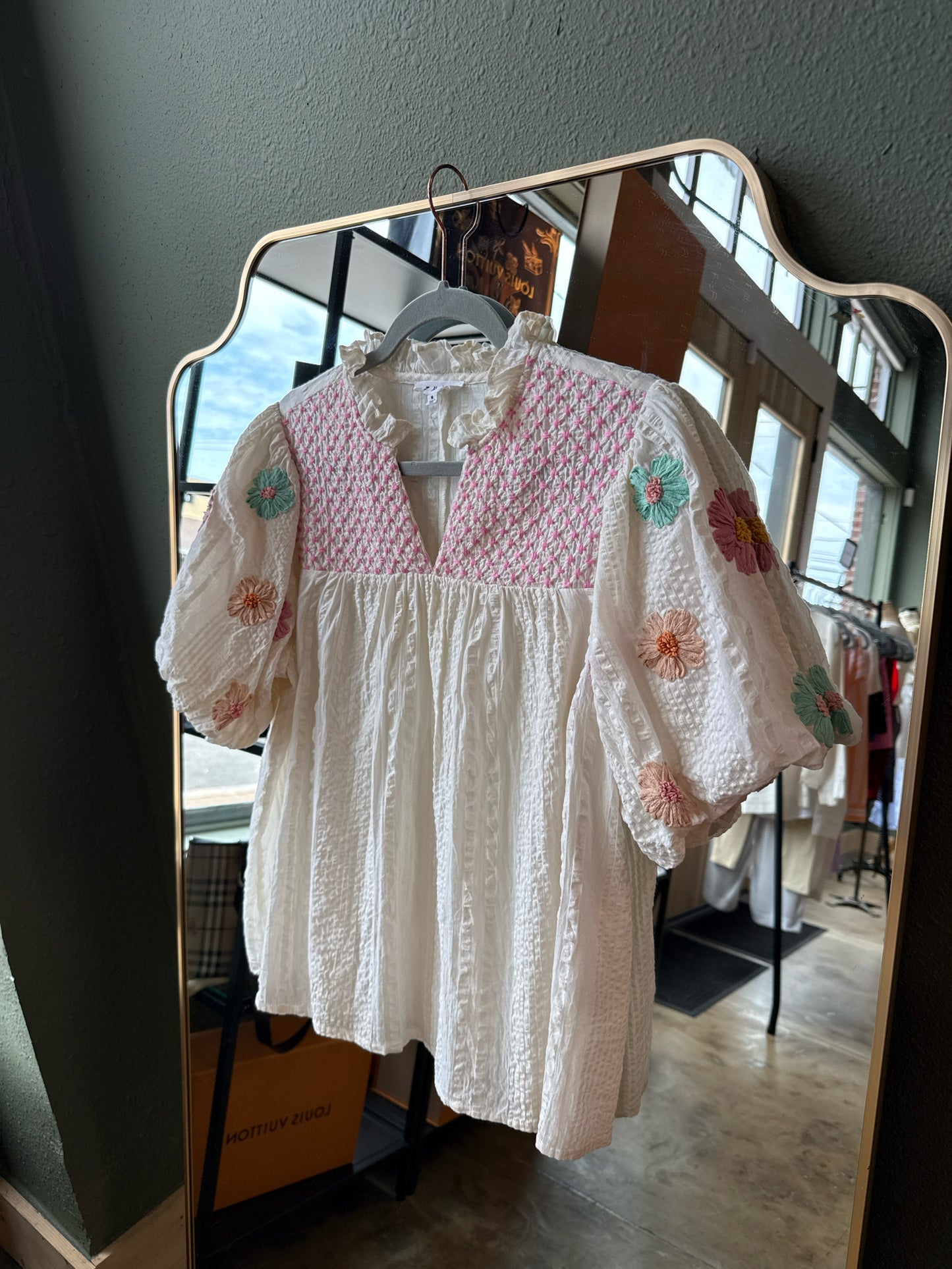 THML Size M Cream/Pink Top