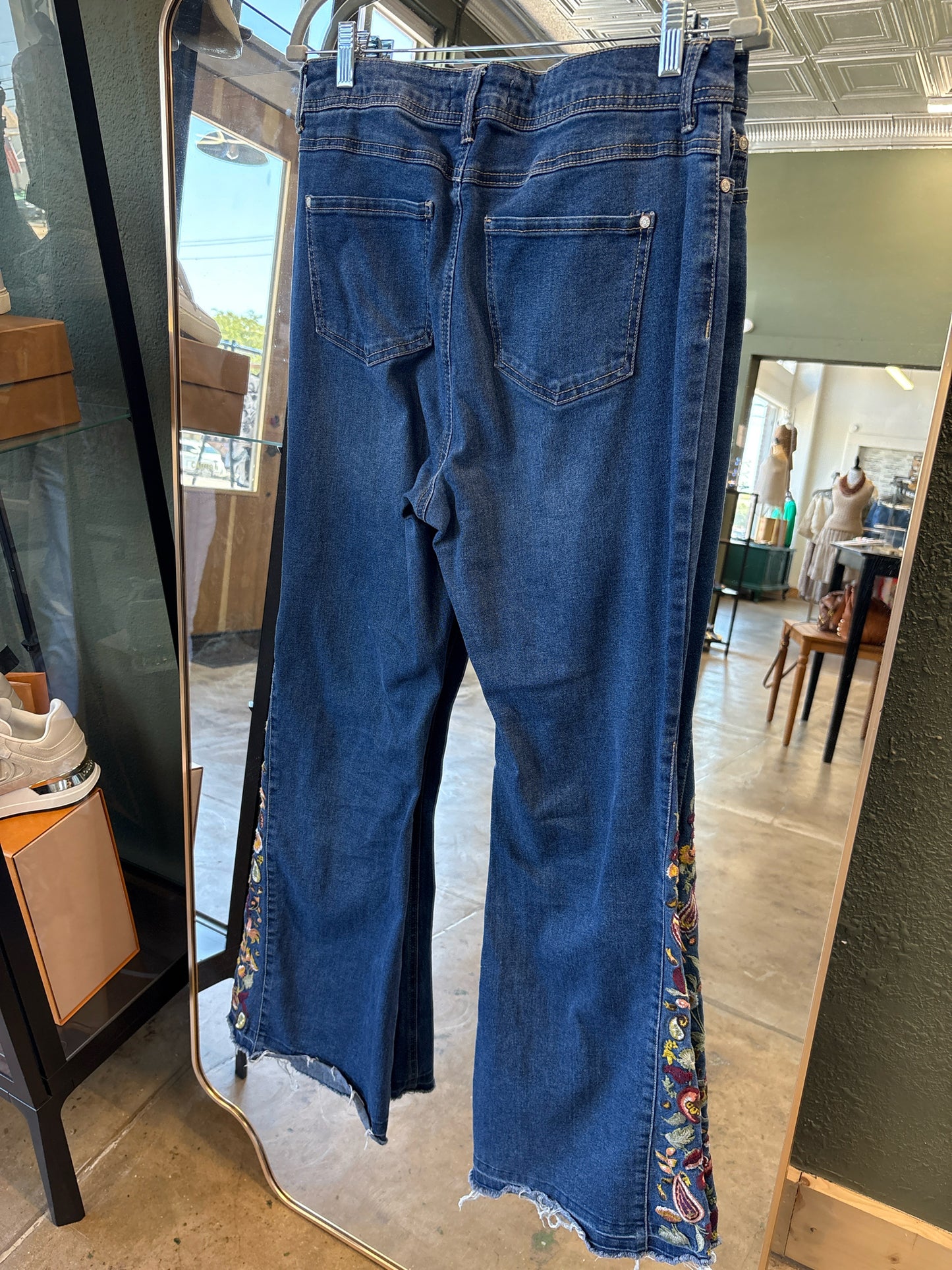 Est. 1946 Size 14 Embroidered Jeans