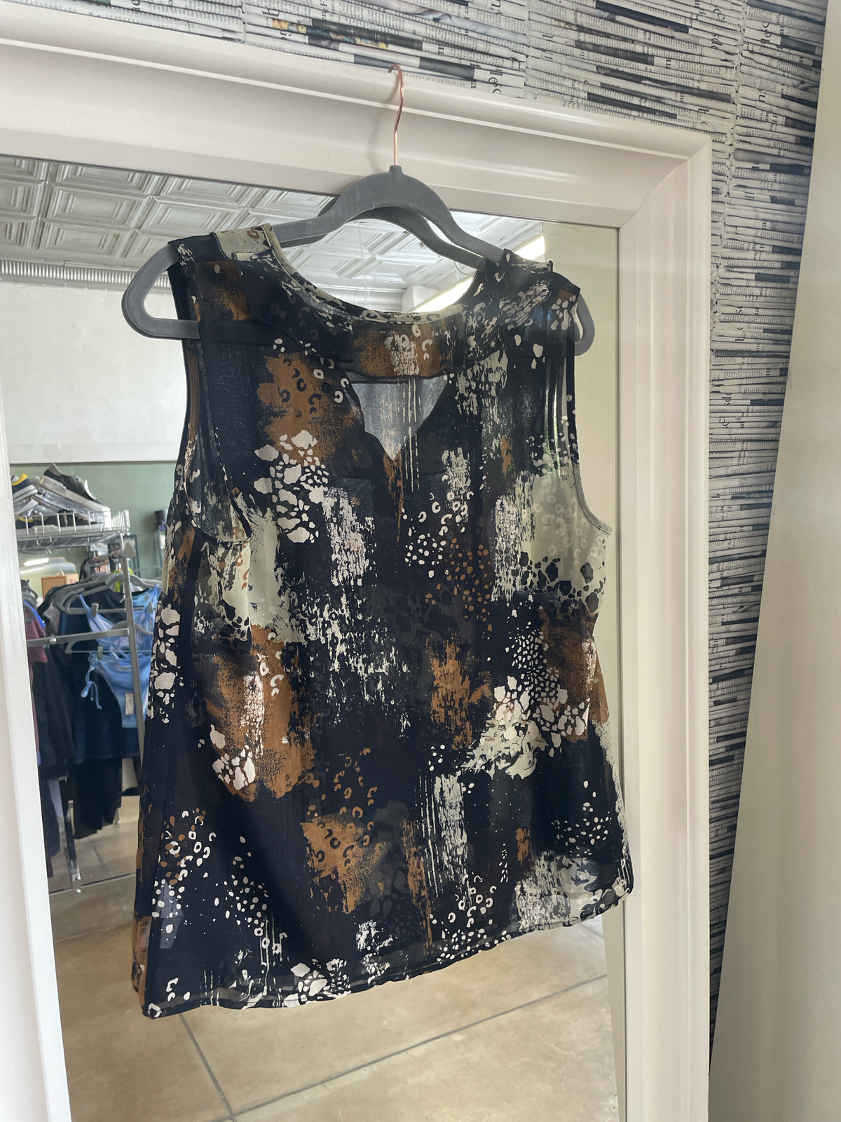 Cabi Size M black and brown Top