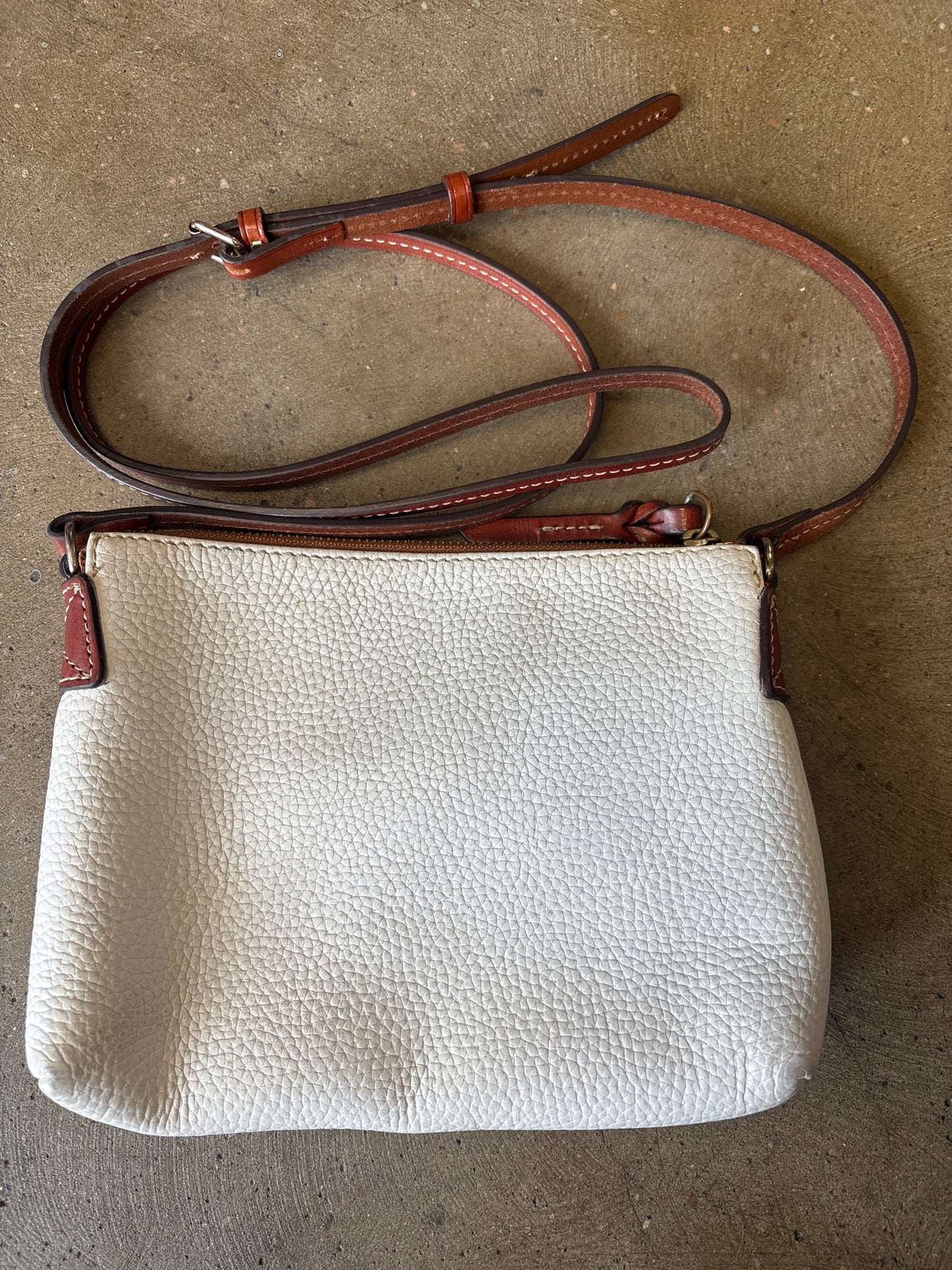 DOONEY & BOURKE White&Brown PEBBLED Purse