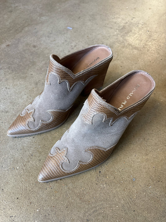 Donald Pliner Shoe Size 9.5 Mules