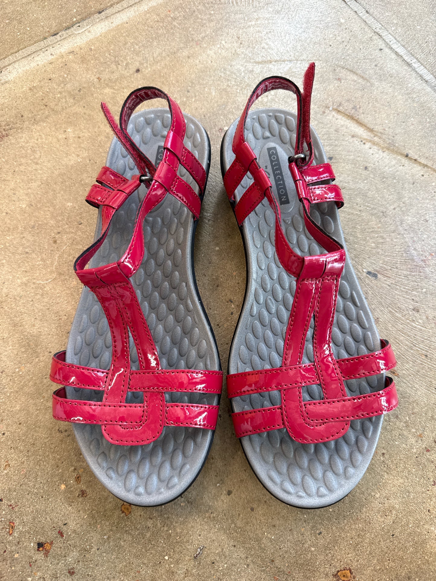 Clarks Shoe Size 7.5 Red Sandals