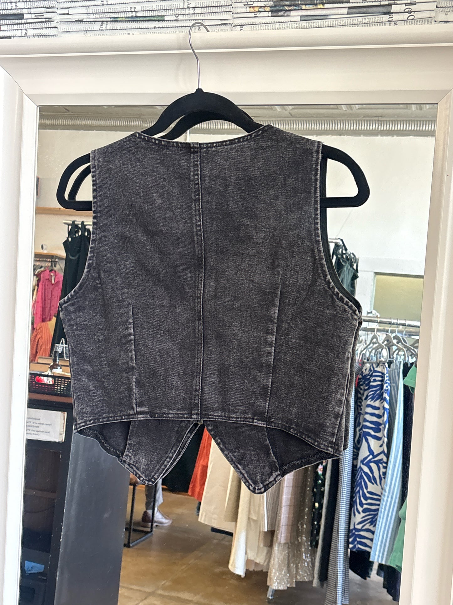 Size L Black Vest