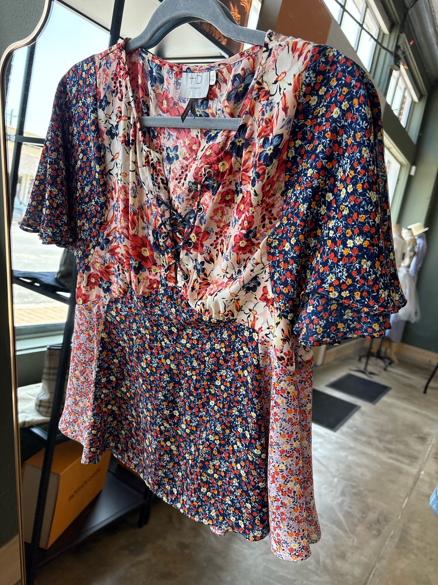 HD in Paris Size 0 multi Top