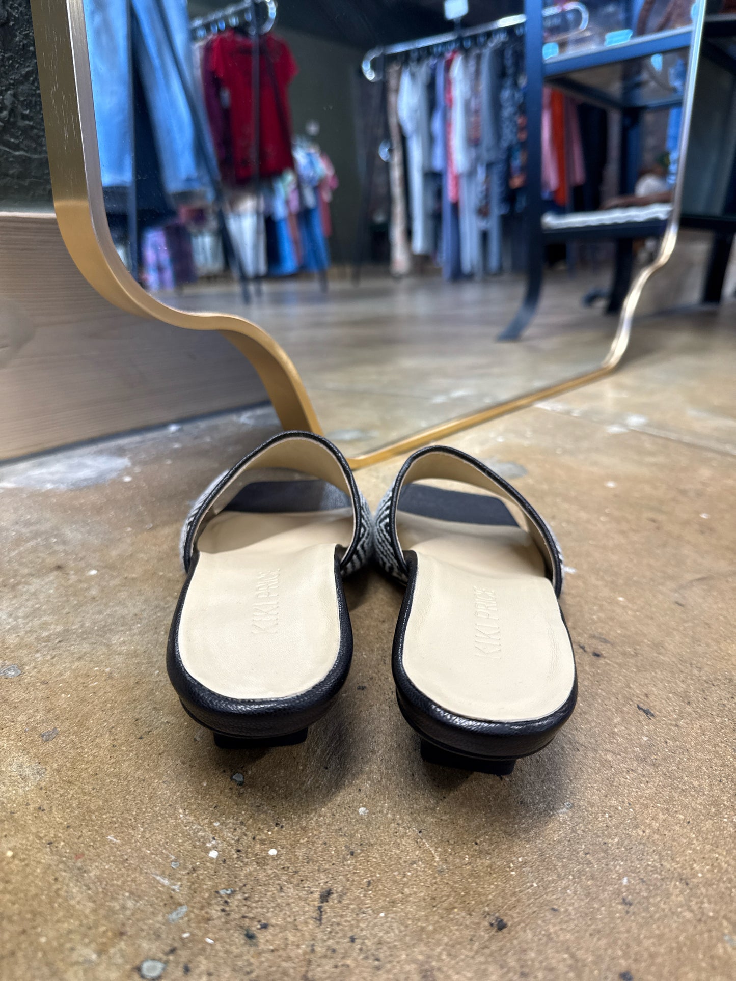 Kiki Price Shoe Size 36.5 Black/White Sandals