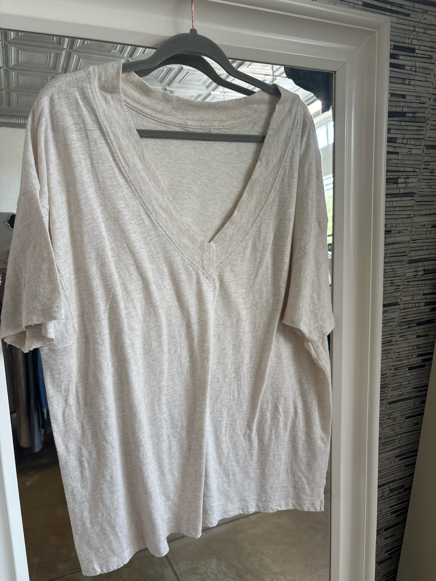 Aerie Size L Cream Top