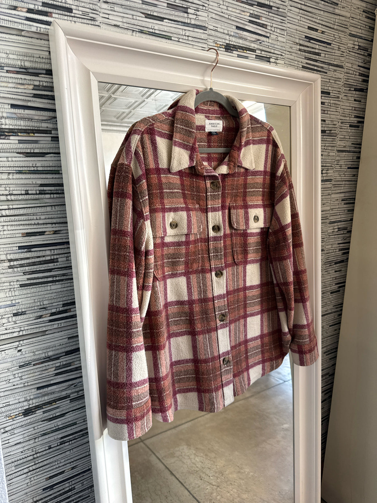American Eagle Size M Maroon/Orange Shacket