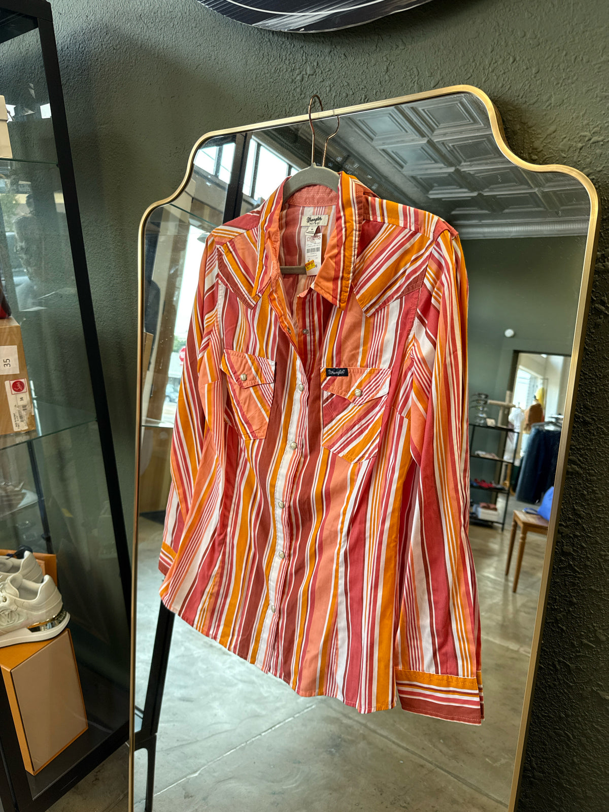 wrangler Size M Pink/Orange Top
