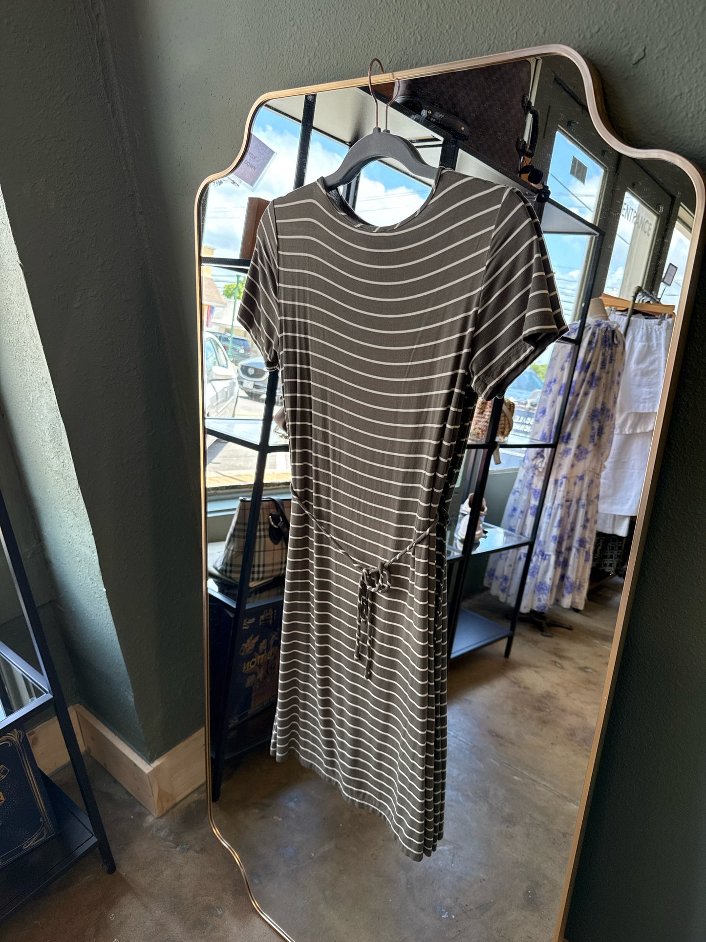 Calvin  Klein Size 4 Olive/White Dress