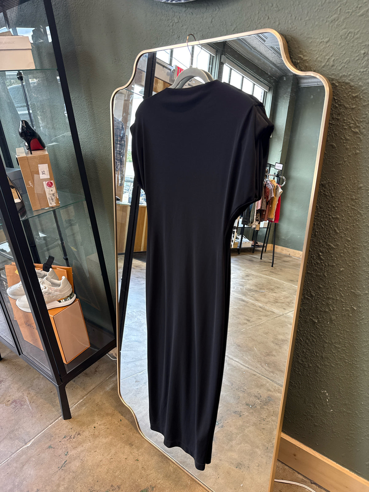 ANTONIO MELANI Size 6 Black Dress