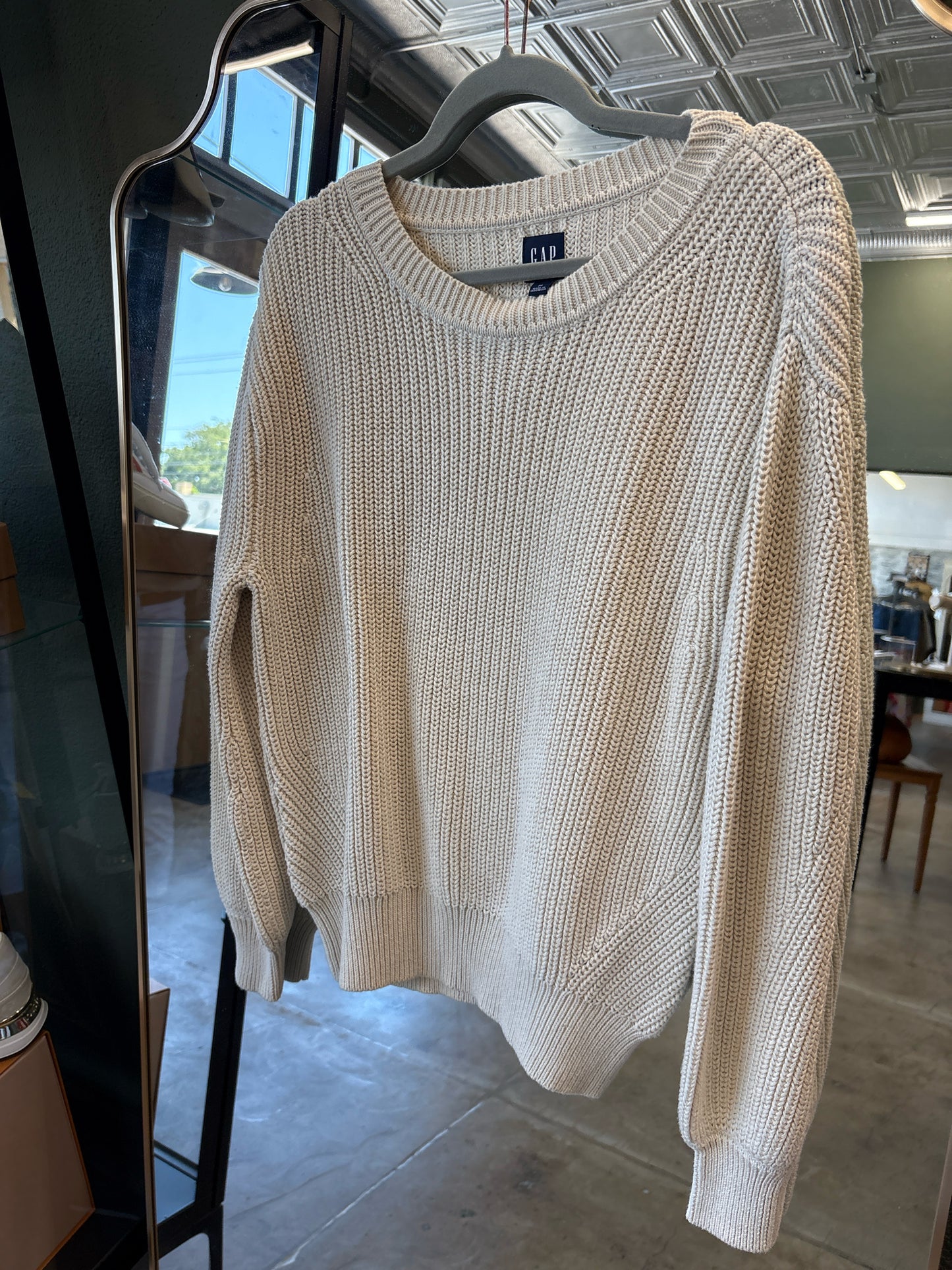 GAP Size M Cream Sweater
